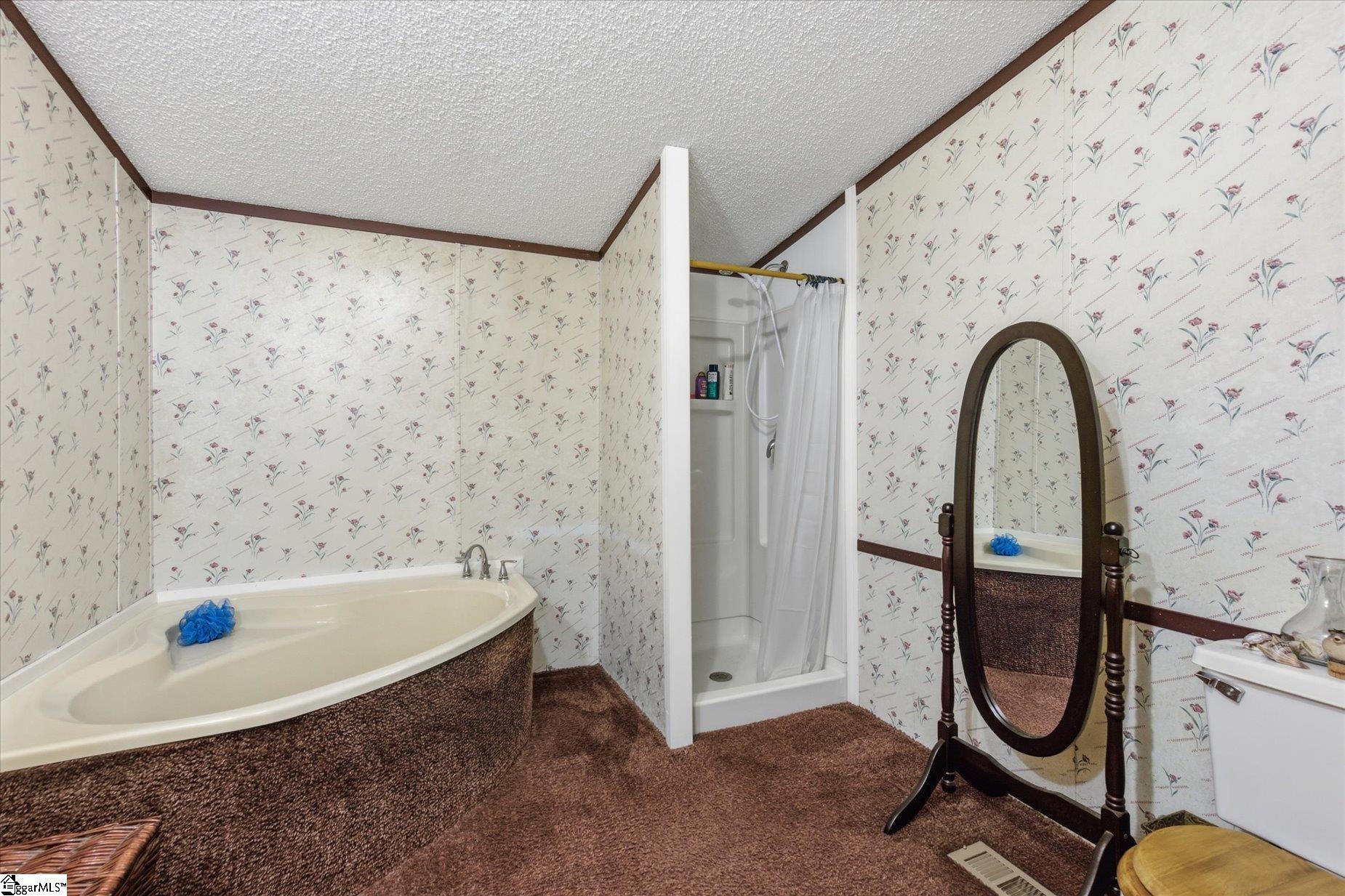 208 Brentwood Circle Greenville, SC 29605