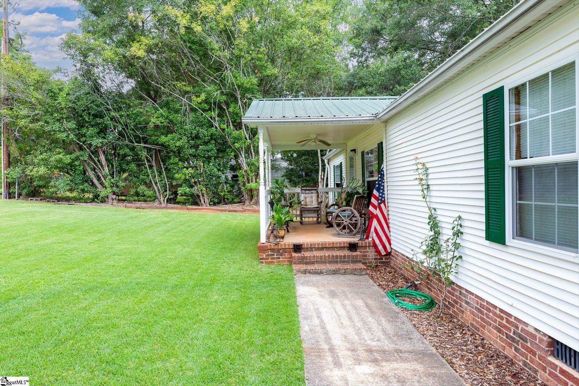 208 Brentwood Circle Greenville, SC 29605