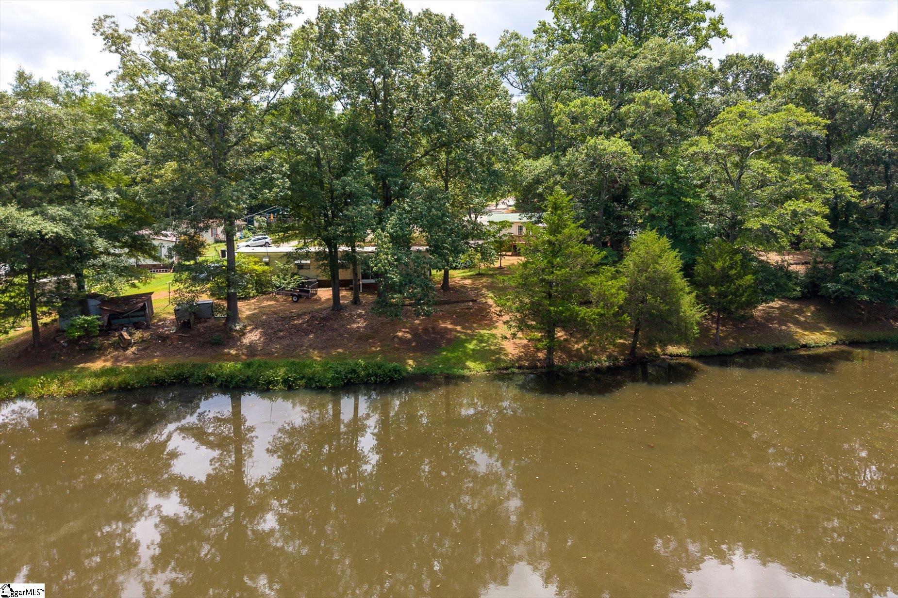 208 Brentwood Circle Greenville, SC 29605