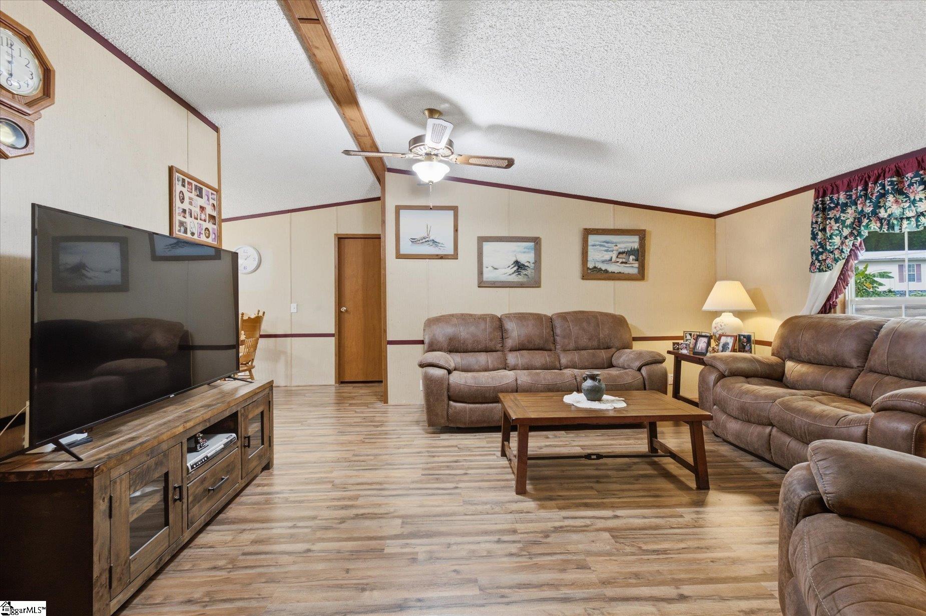 208 Brentwood Circle Greenville, SC 29605