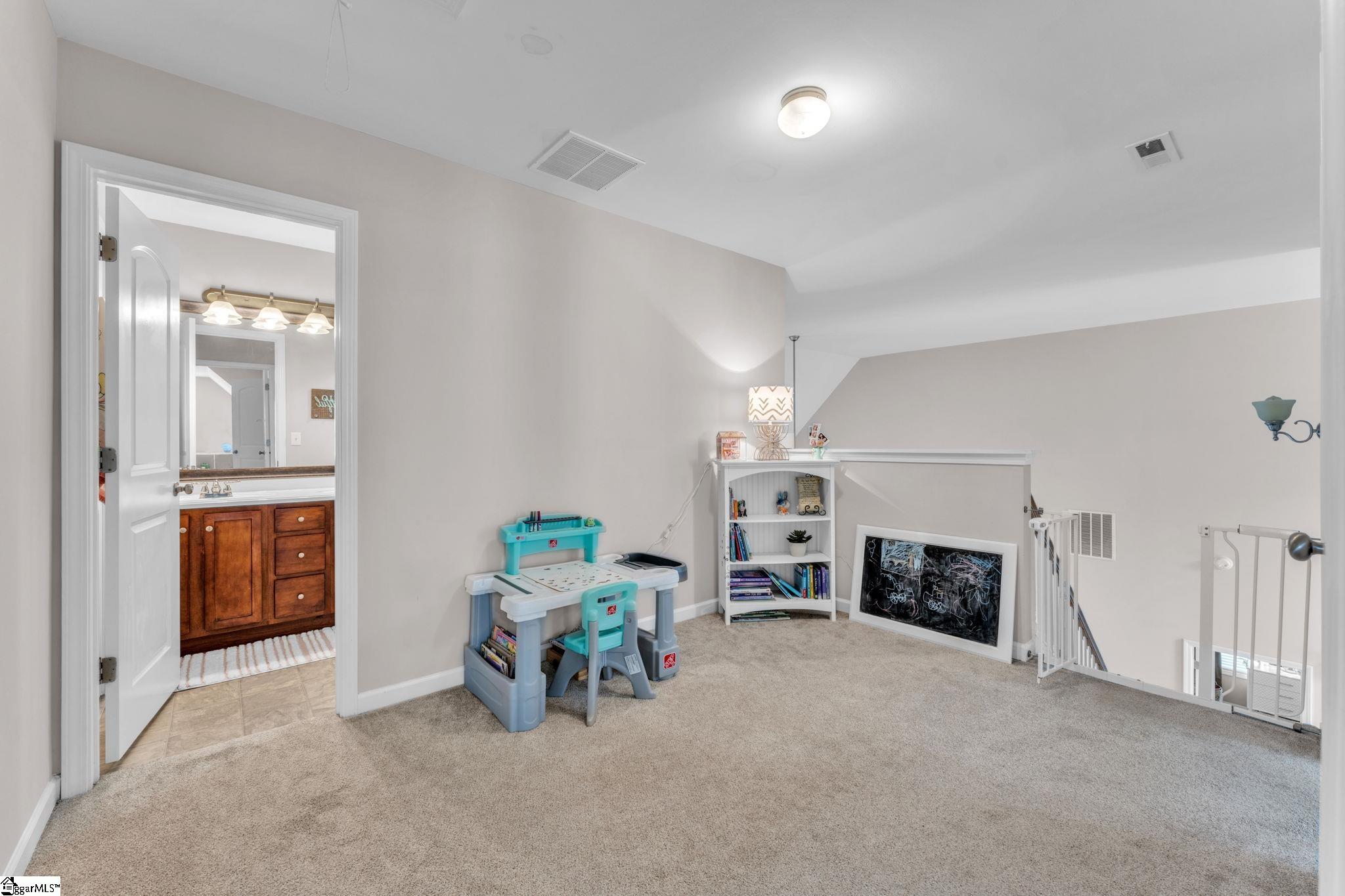 223 Heathermoor Way Simpsonville, SC 29680