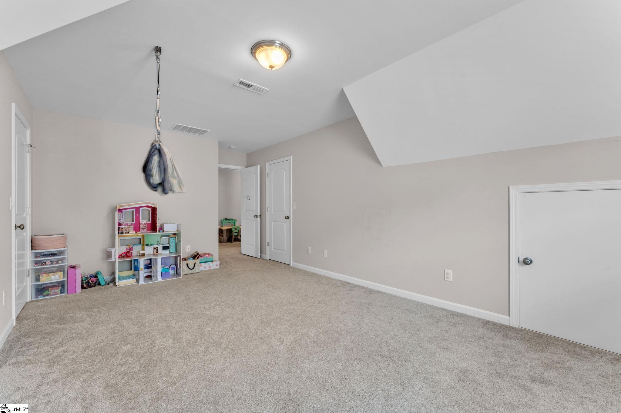 223 Heathermoor Way Simpsonville, SC 29680
