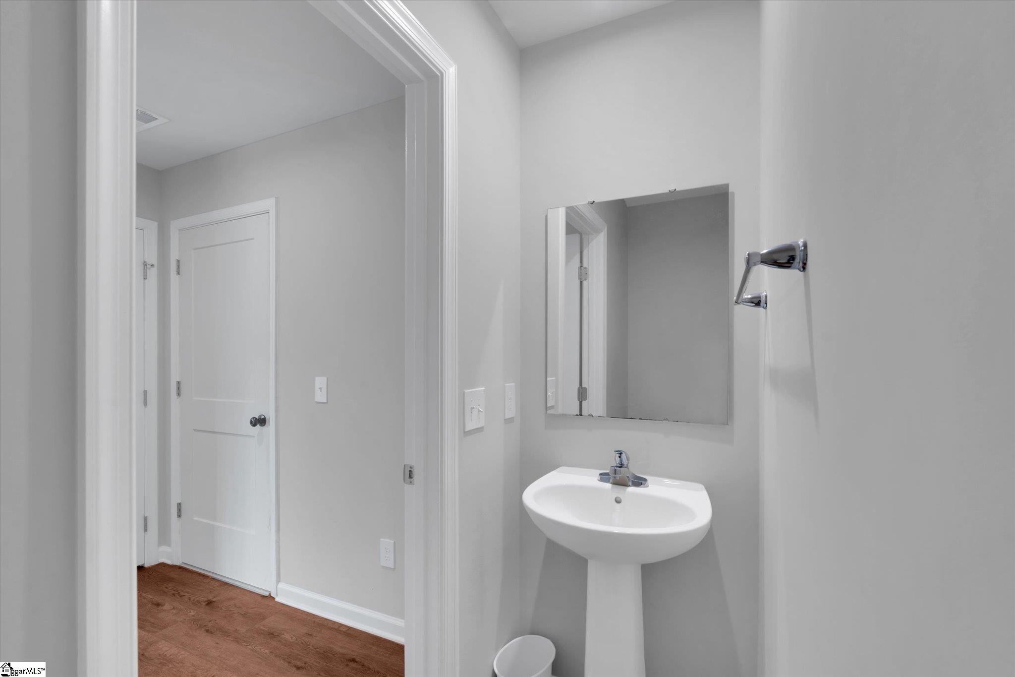 819 Throckmorton Court Greenville, SC 29605