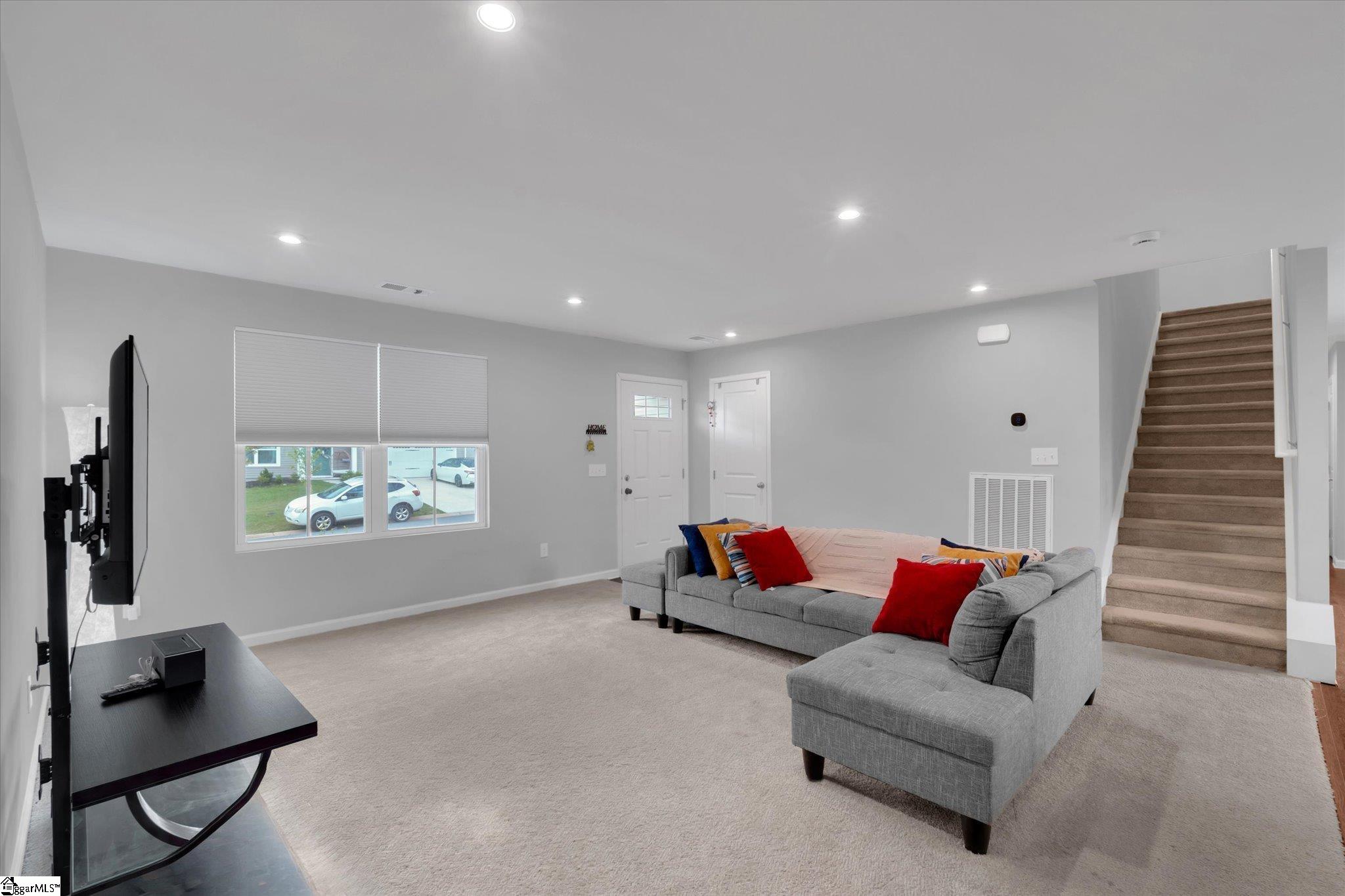 819 Throckmorton Court Greenville, SC 29605