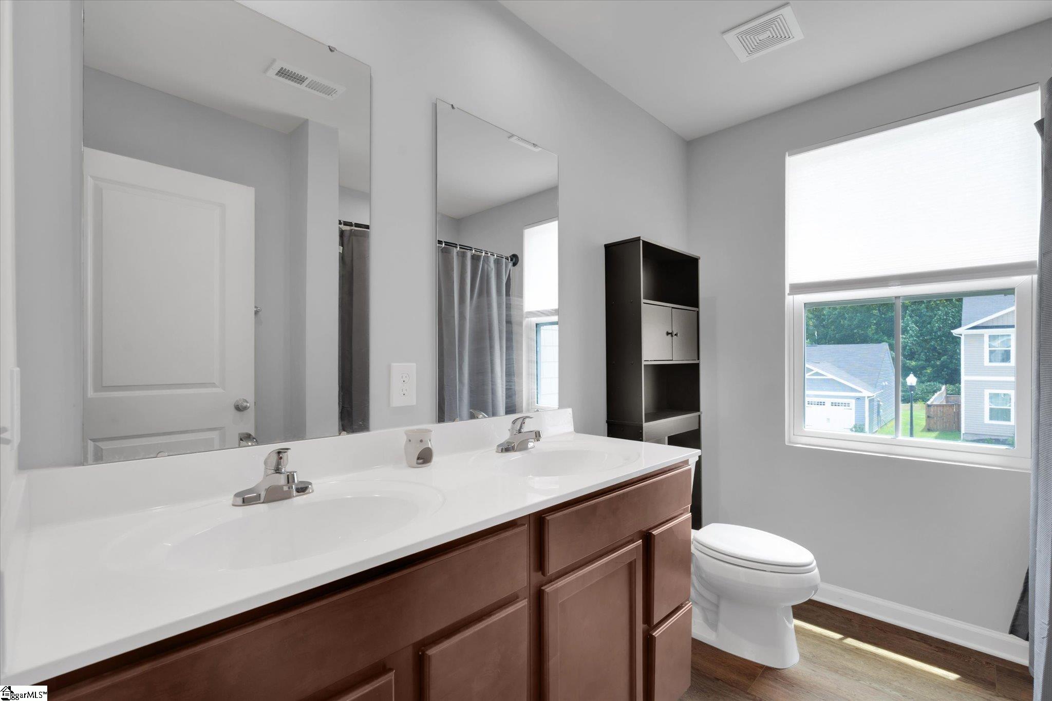 819 Throckmorton Court Greenville, SC 29605