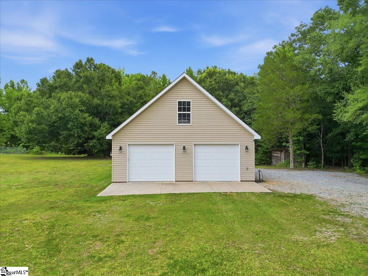 1019 Bannister Road Starr, SC 29684