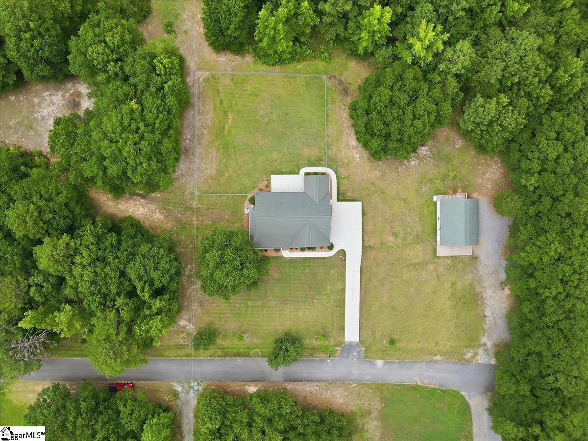 1019 Bannister Road Starr, SC 29684