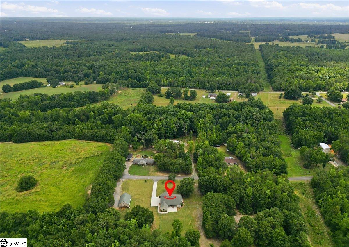 1019 Bannister Road Starr, SC 29684