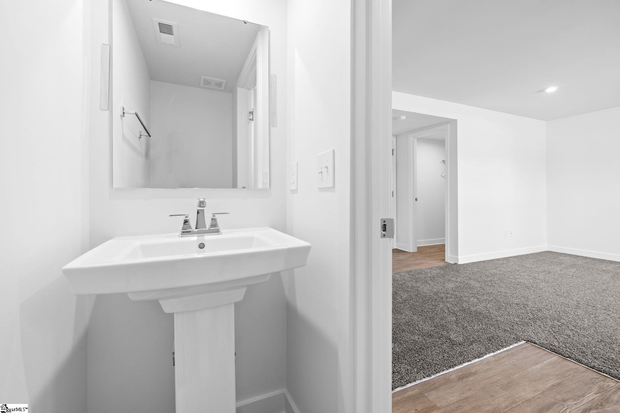 18 Eagle Field Lane Greenville, SC 29607