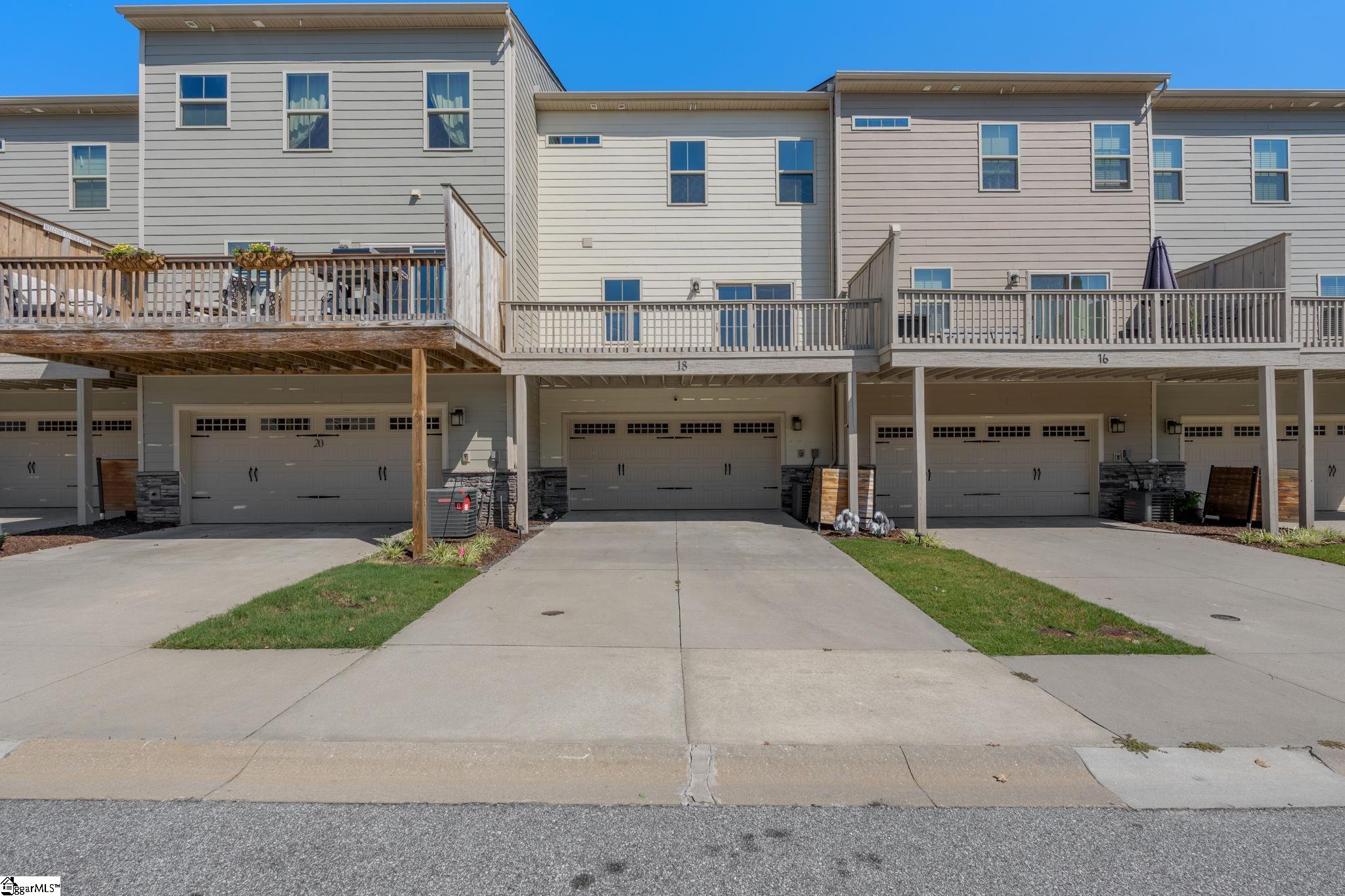 18 Eagle Field Lane Greenville, SC 29607