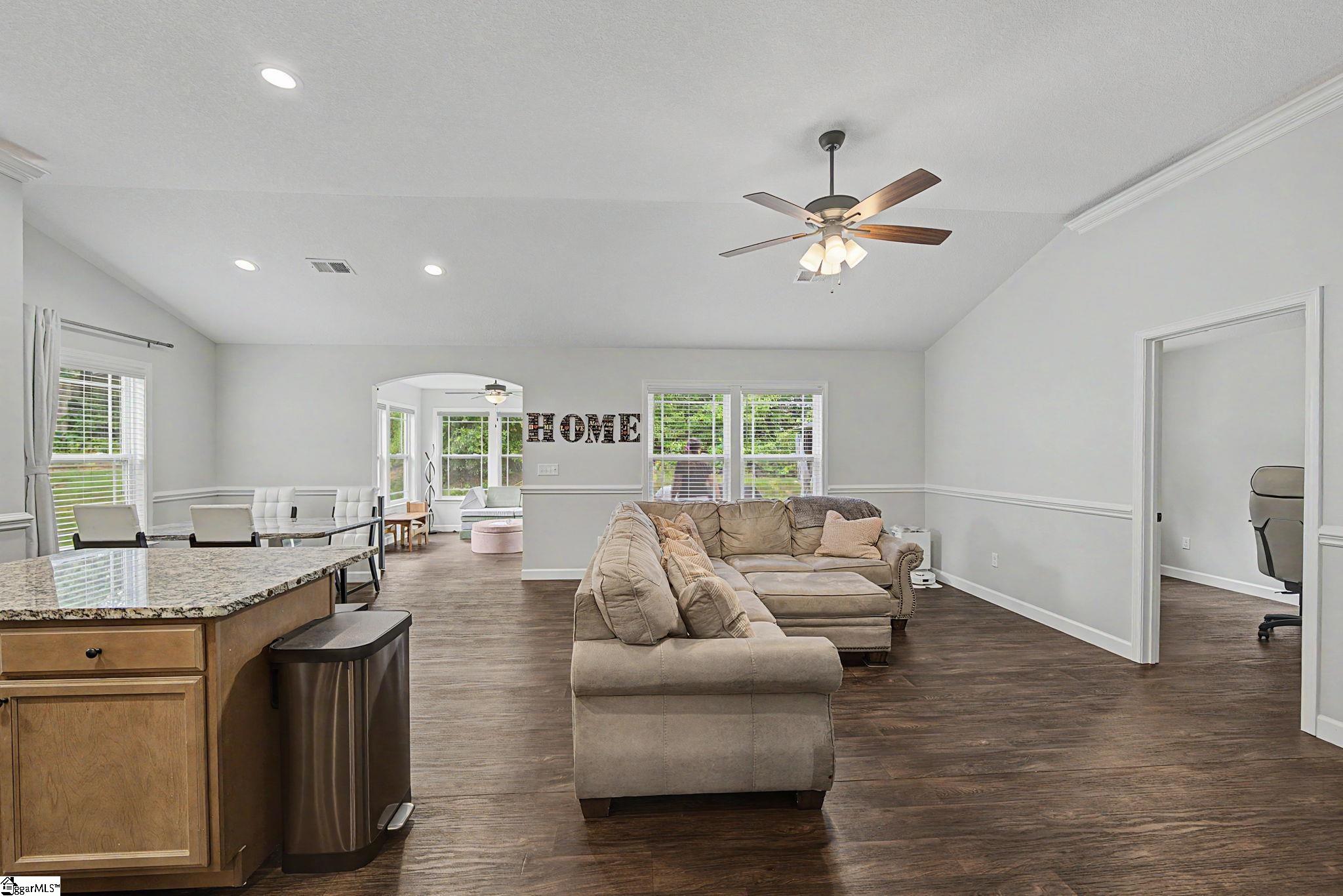 464 Timberwood Drive Woodruff, SC 29388