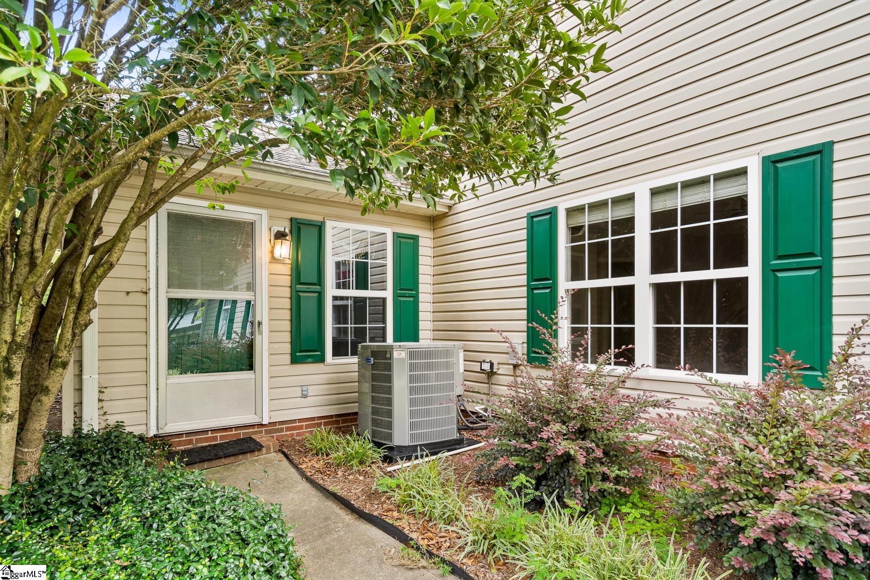 11 Cherry Cove Lane Taylors, SC 29650
