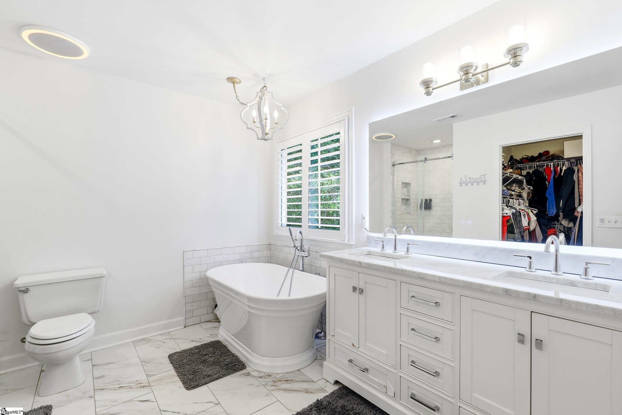 3 Huntsman Court Simpsonville, SC 29680