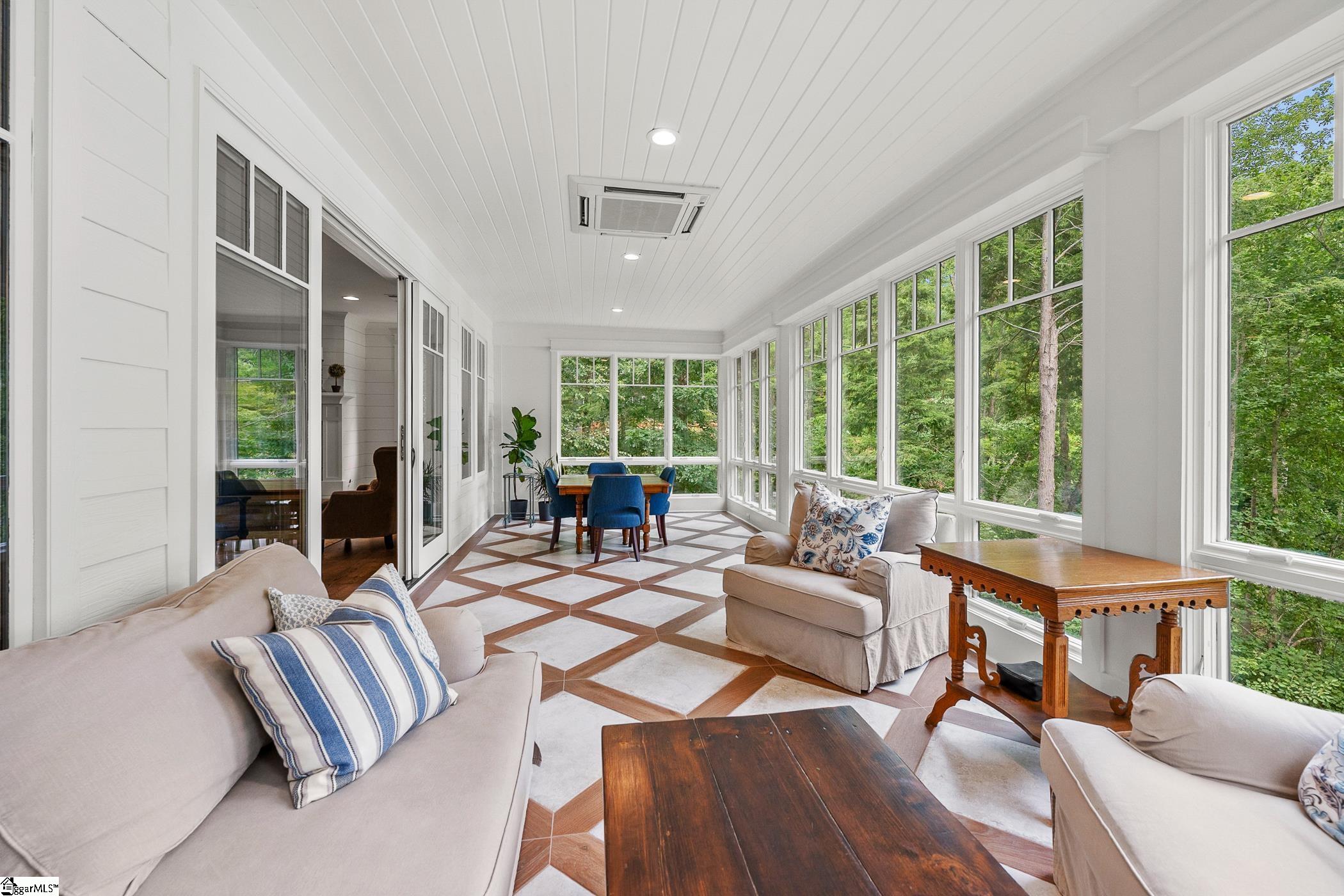 129 Burwood Court Sunset, SC 29685