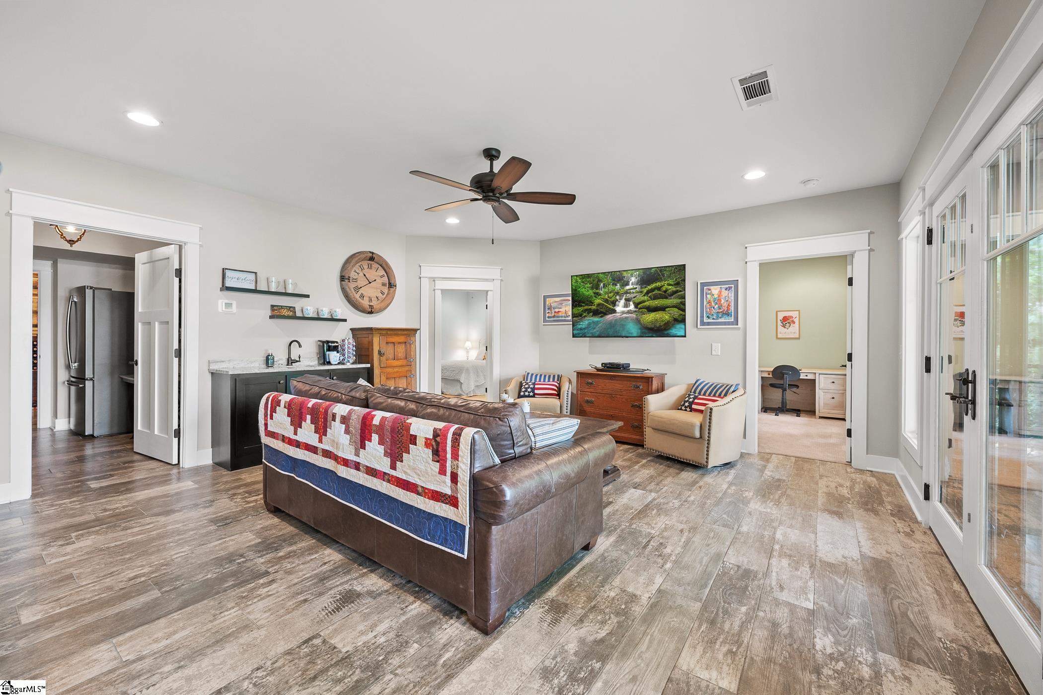129 Burwood Court Sunset, SC 29685