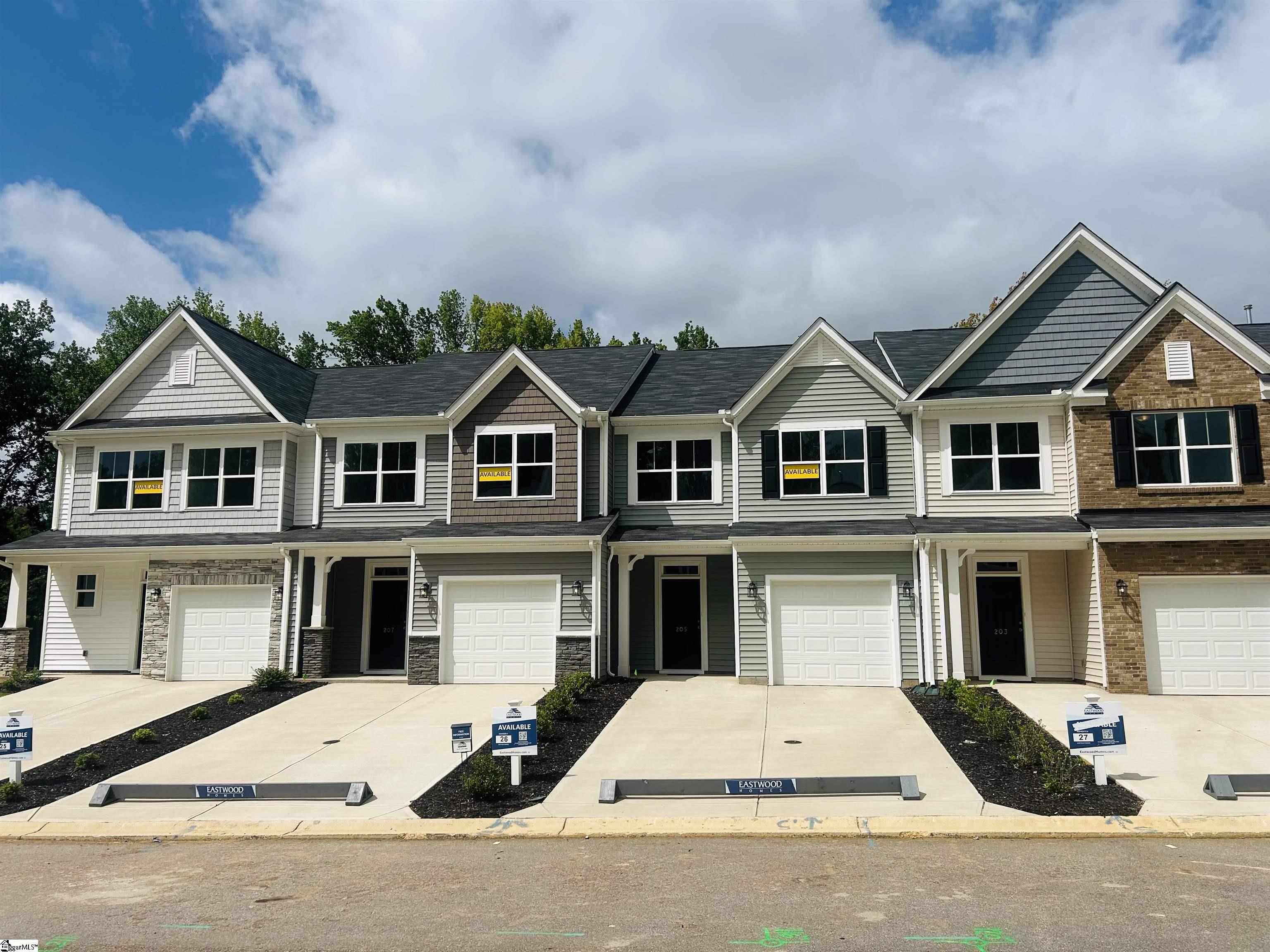 205 Spartina Court Spartanburg, SC 29307
