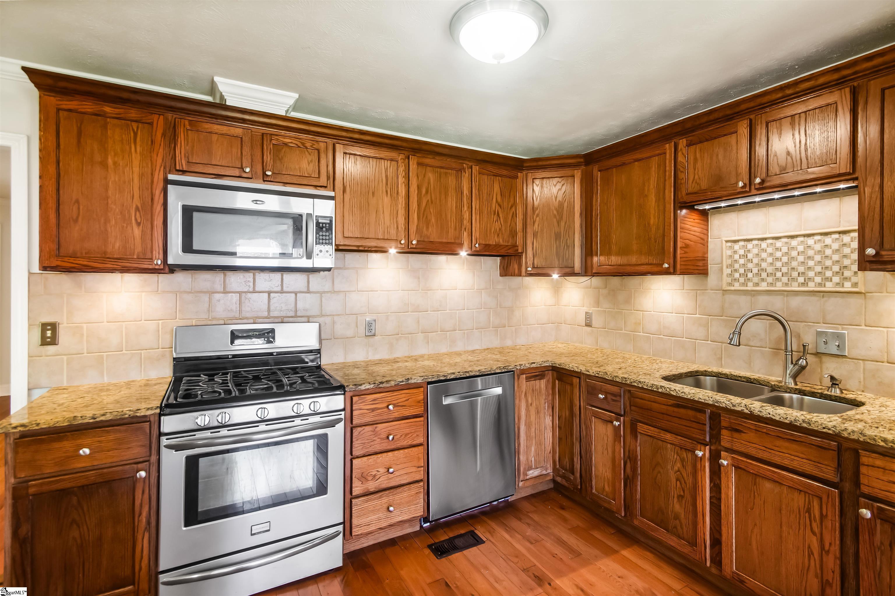 313 Poplar Lane Mauldin, SC 29662