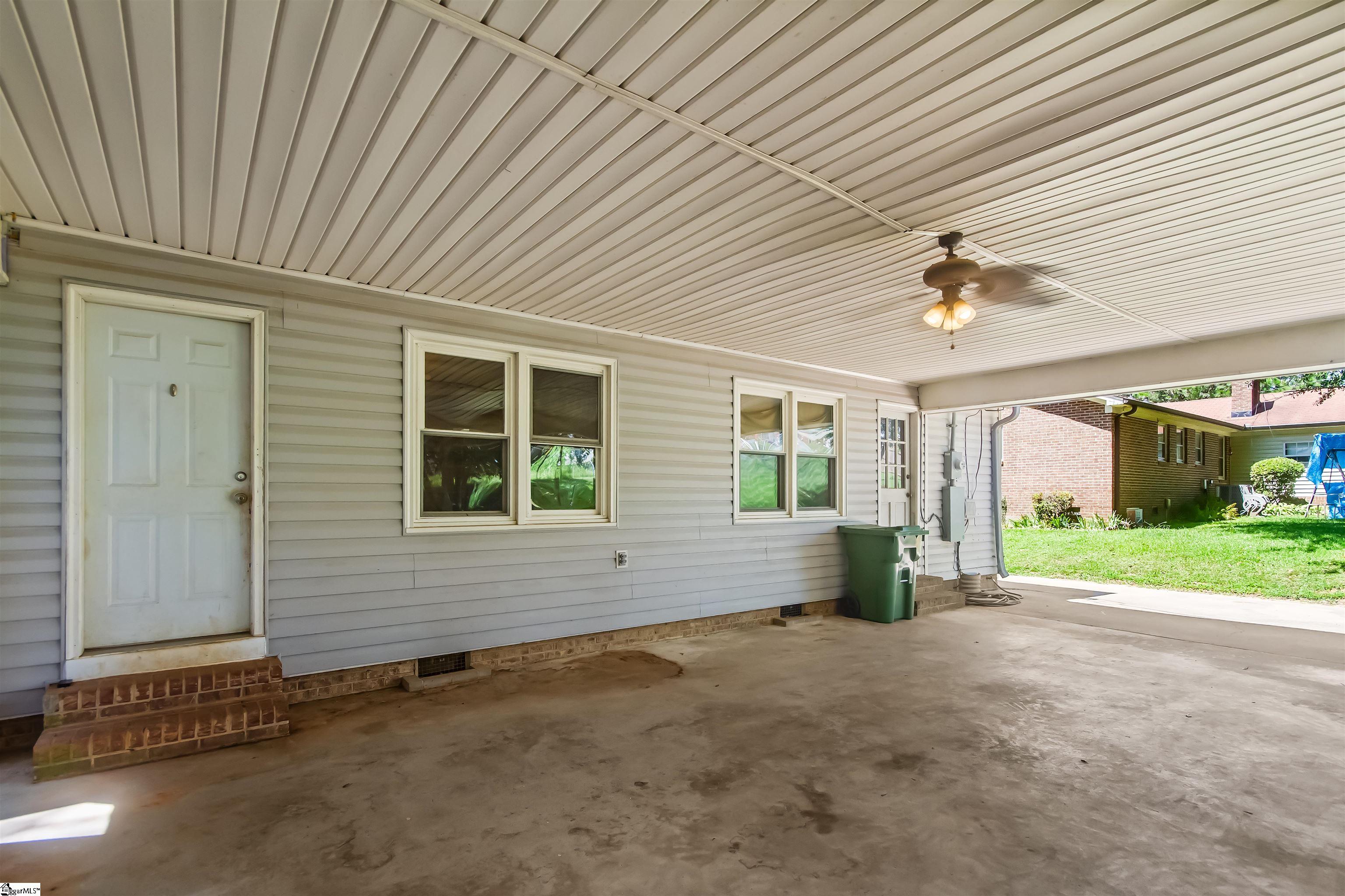 313 Poplar Lane Mauldin, SC 29662