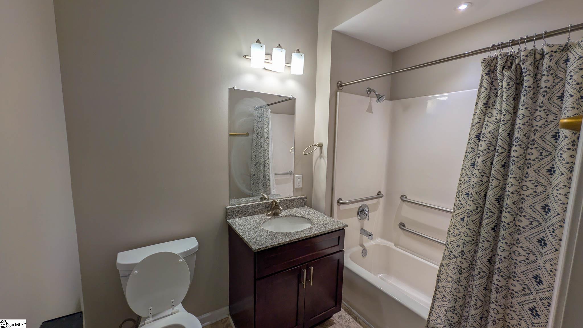233 N Main Street UNIT Unit 305 Greenville, SC 29601-2166