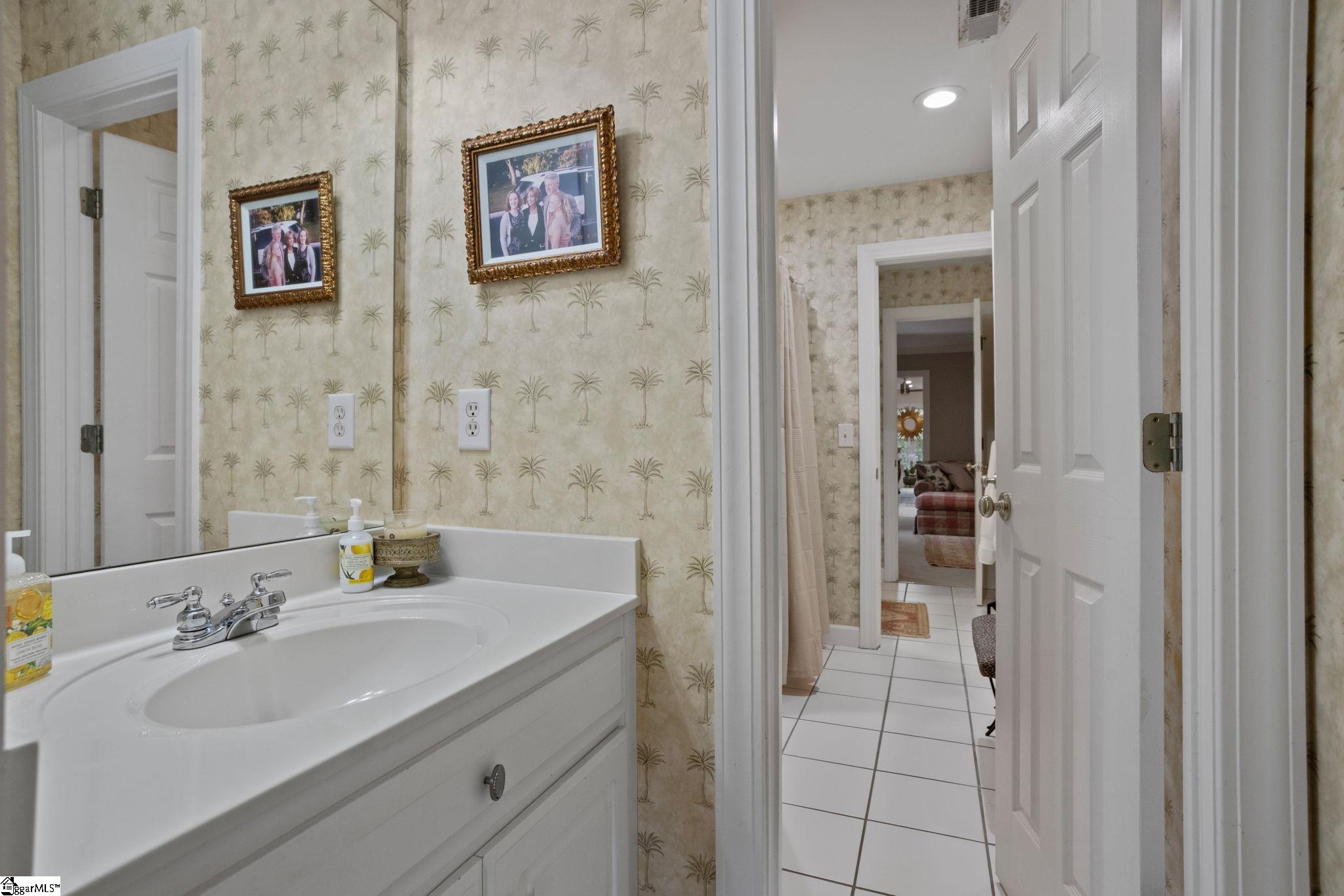 15 Crabapple Court Greenville, SC 29605