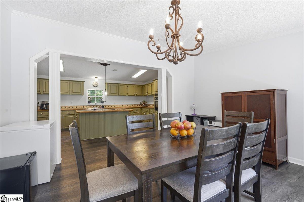 637 Ranch Road Laurens, SC 29360