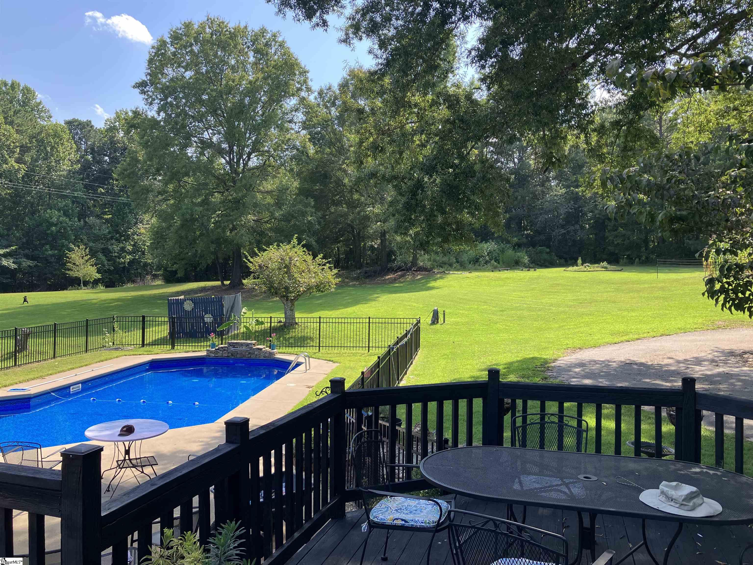 637 Ranch Road Laurens, SC 29360
