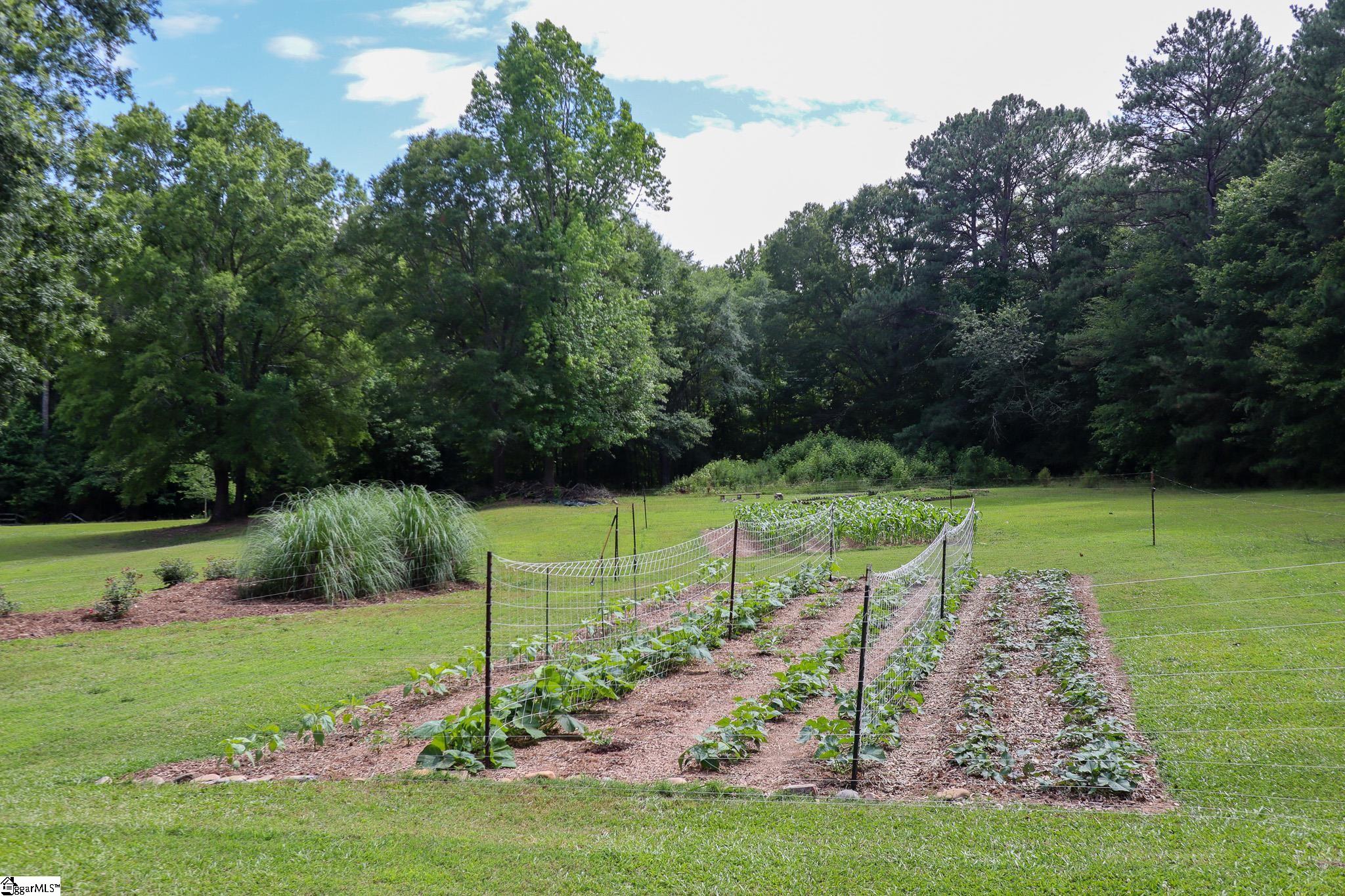 637 Ranch Road Laurens, SC 29360
