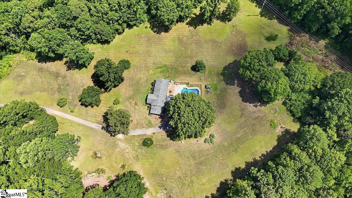 637 Ranch Road Laurens, SC 29360