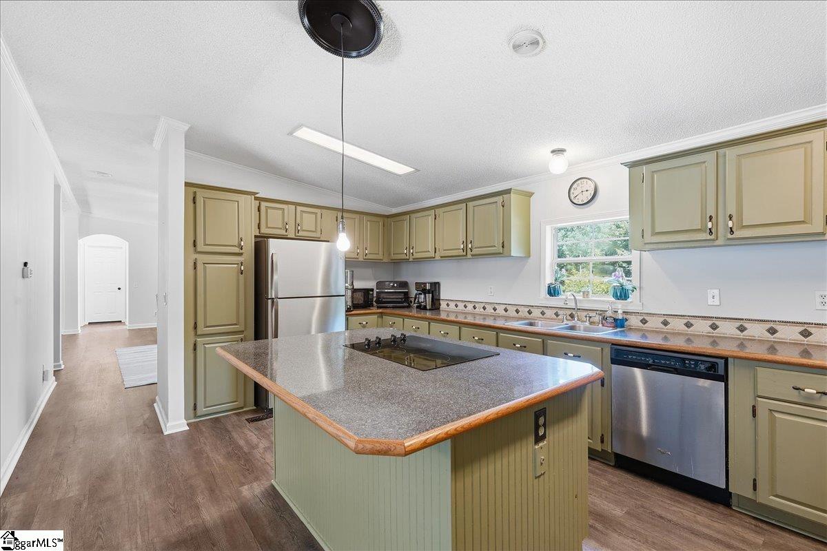 637 Ranch Road Laurens, SC 29360