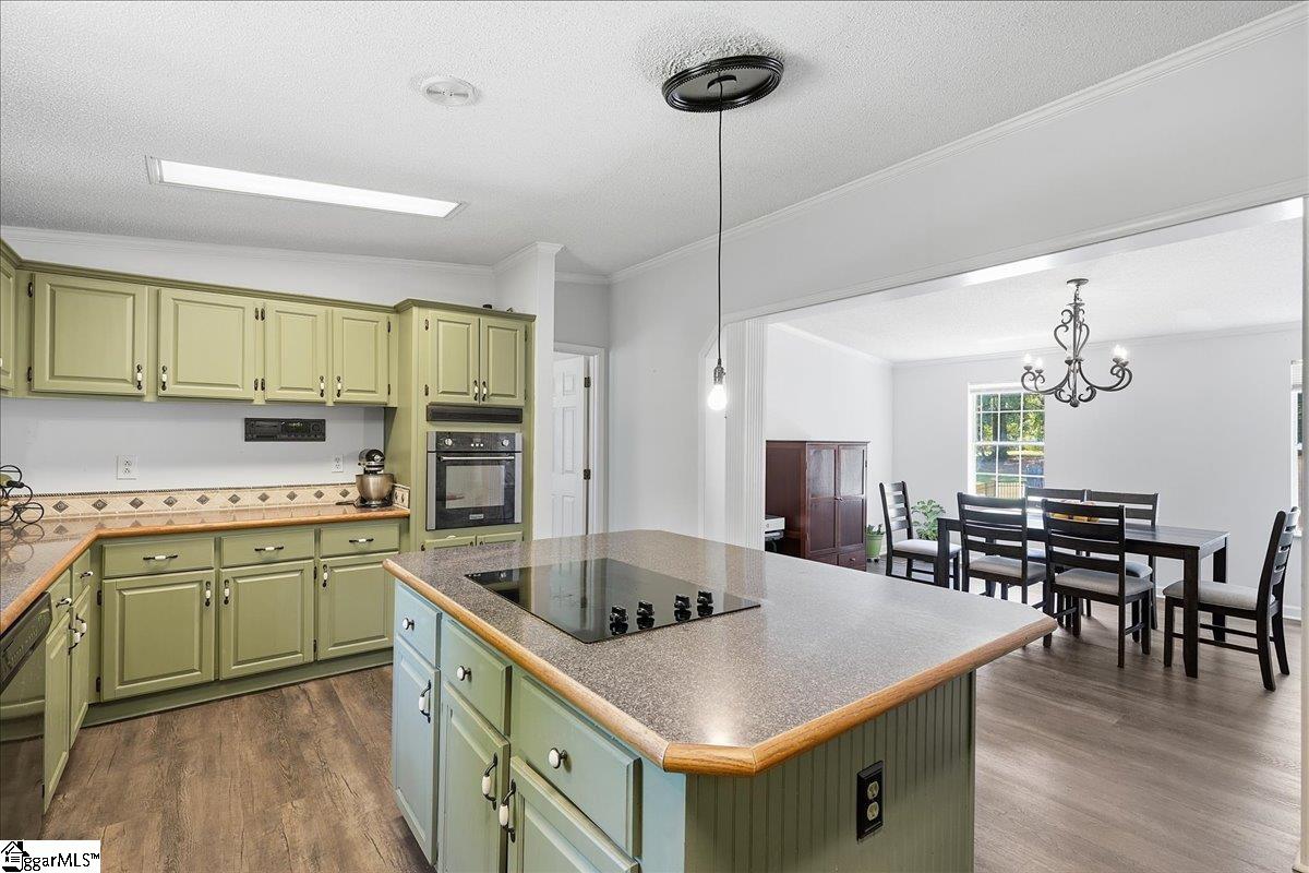 637 Ranch Road Laurens, SC 29360