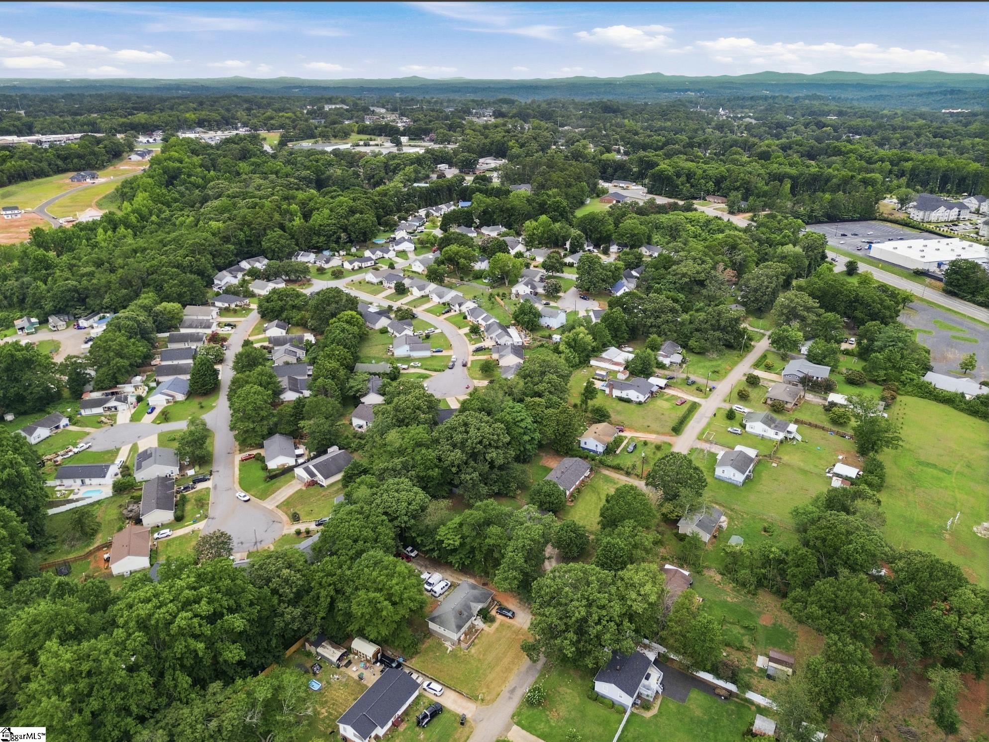 119 E Ridgemount Court Greenville, SC 29617