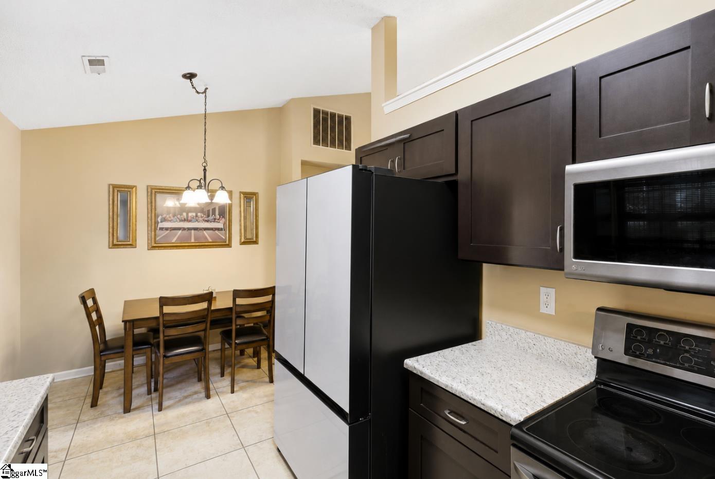 119 E Ridgemount Court Greenville, SC 29617