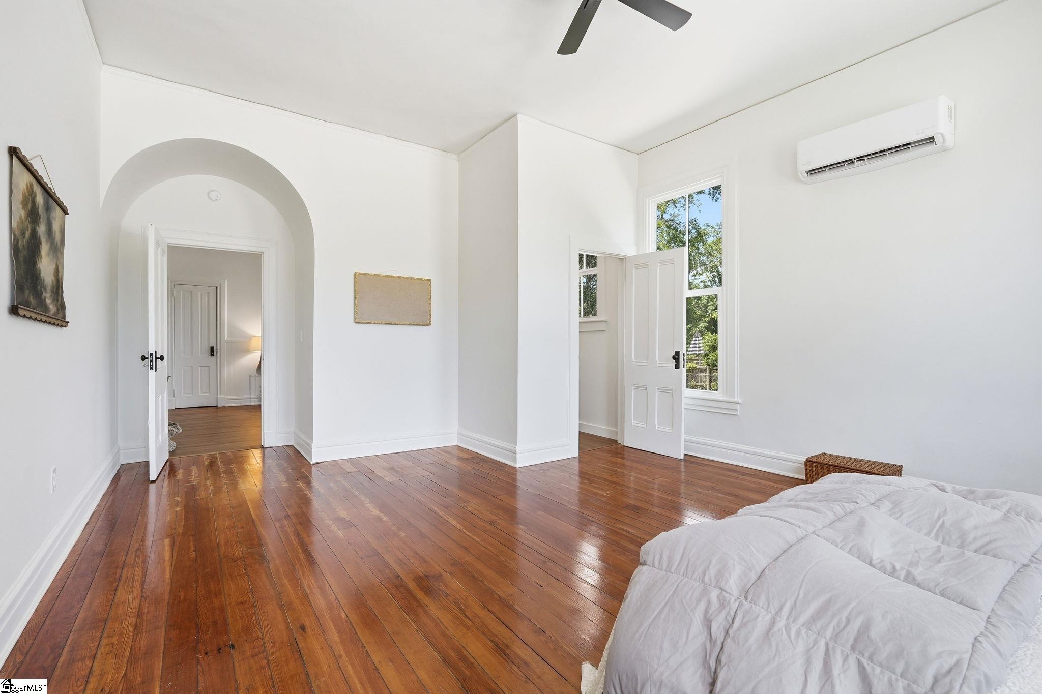 405 Perry Avenue Greenville, SC 29601