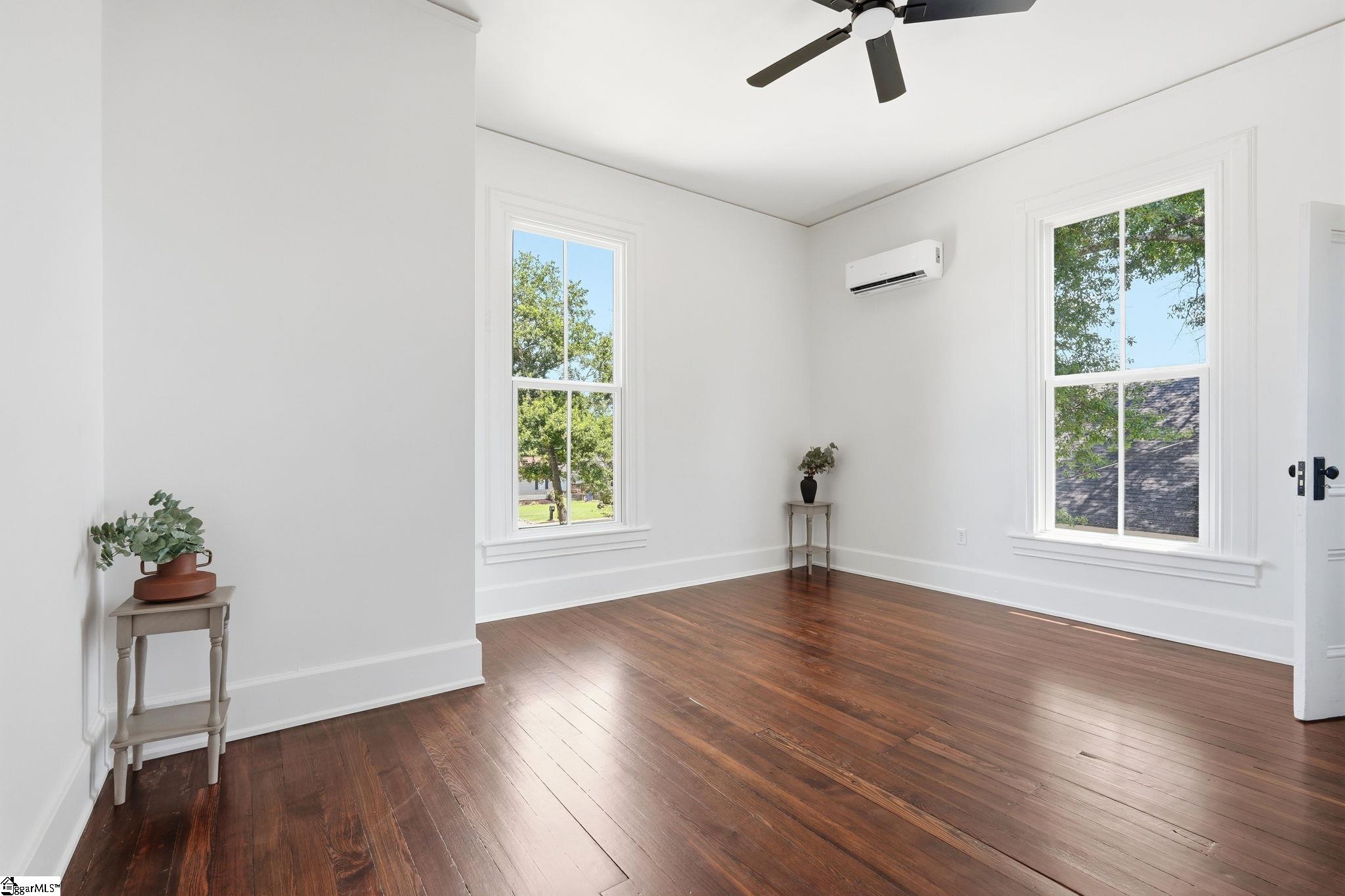 405 Perry Avenue Greenville, SC 29601