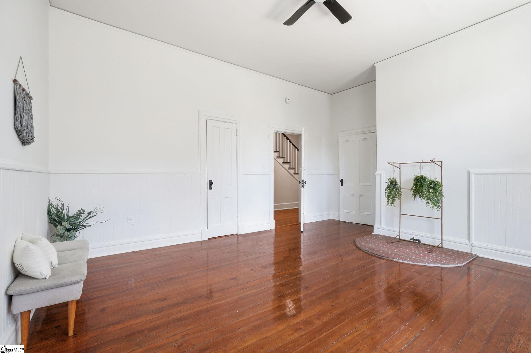 405 Perry Avenue Greenville, SC 29601