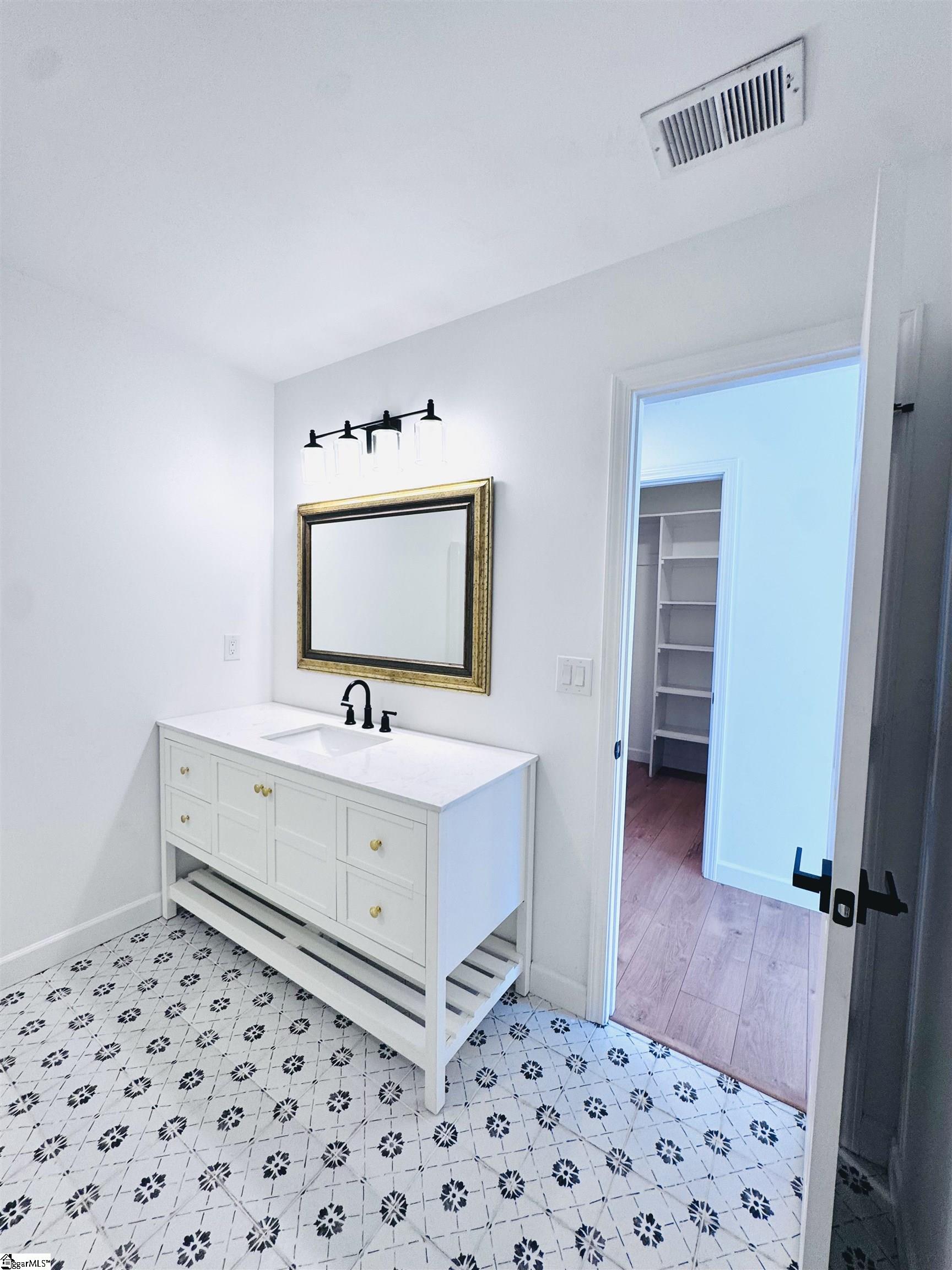 144 Sunny Ray Drive Duncan, SC 29334