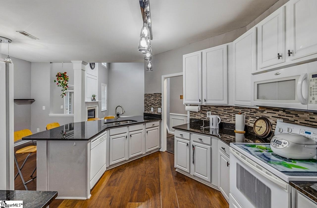 208 Branchester Court Greenville, SC 29607