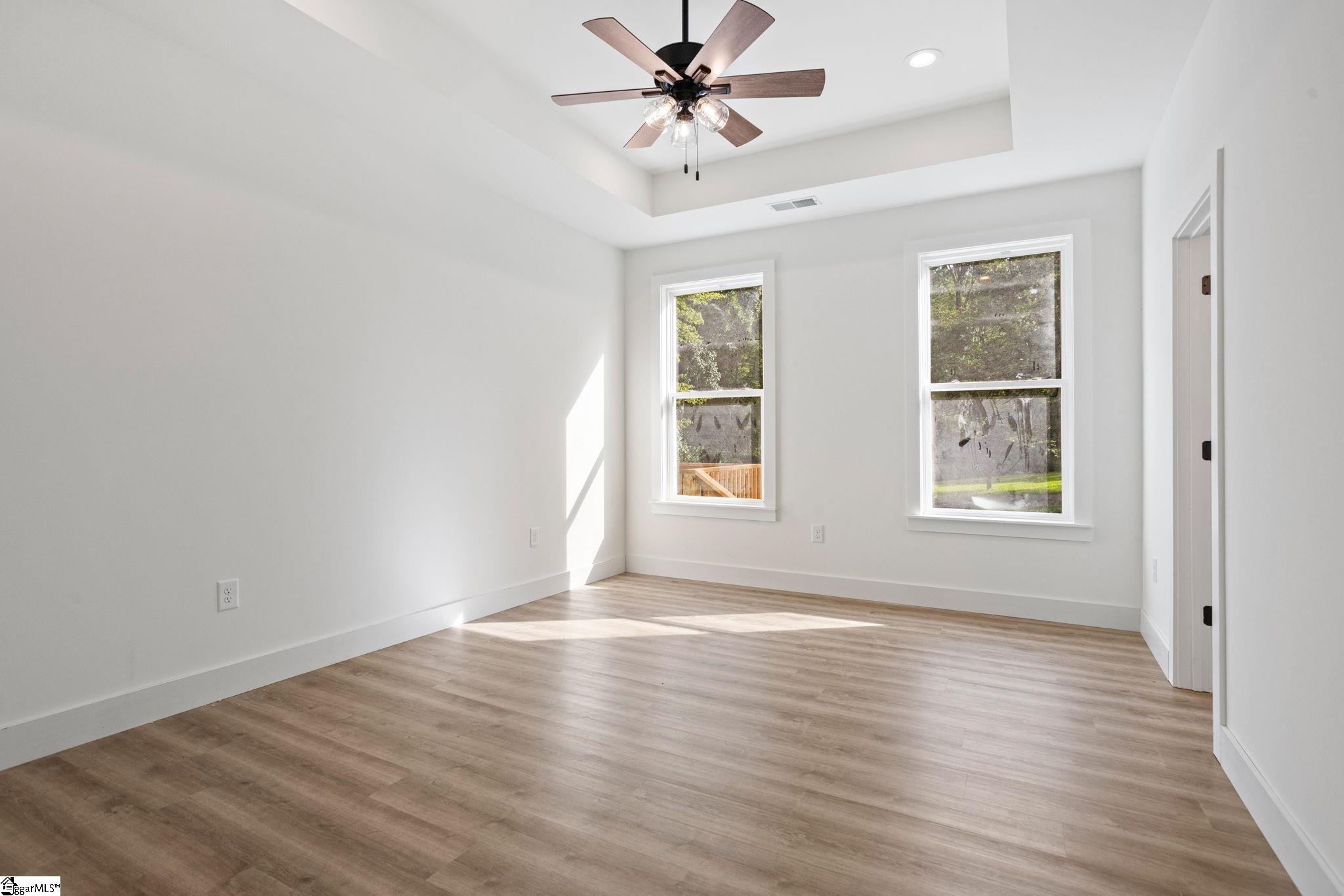 138 Deerfield Drive Wellford, SC 29385
