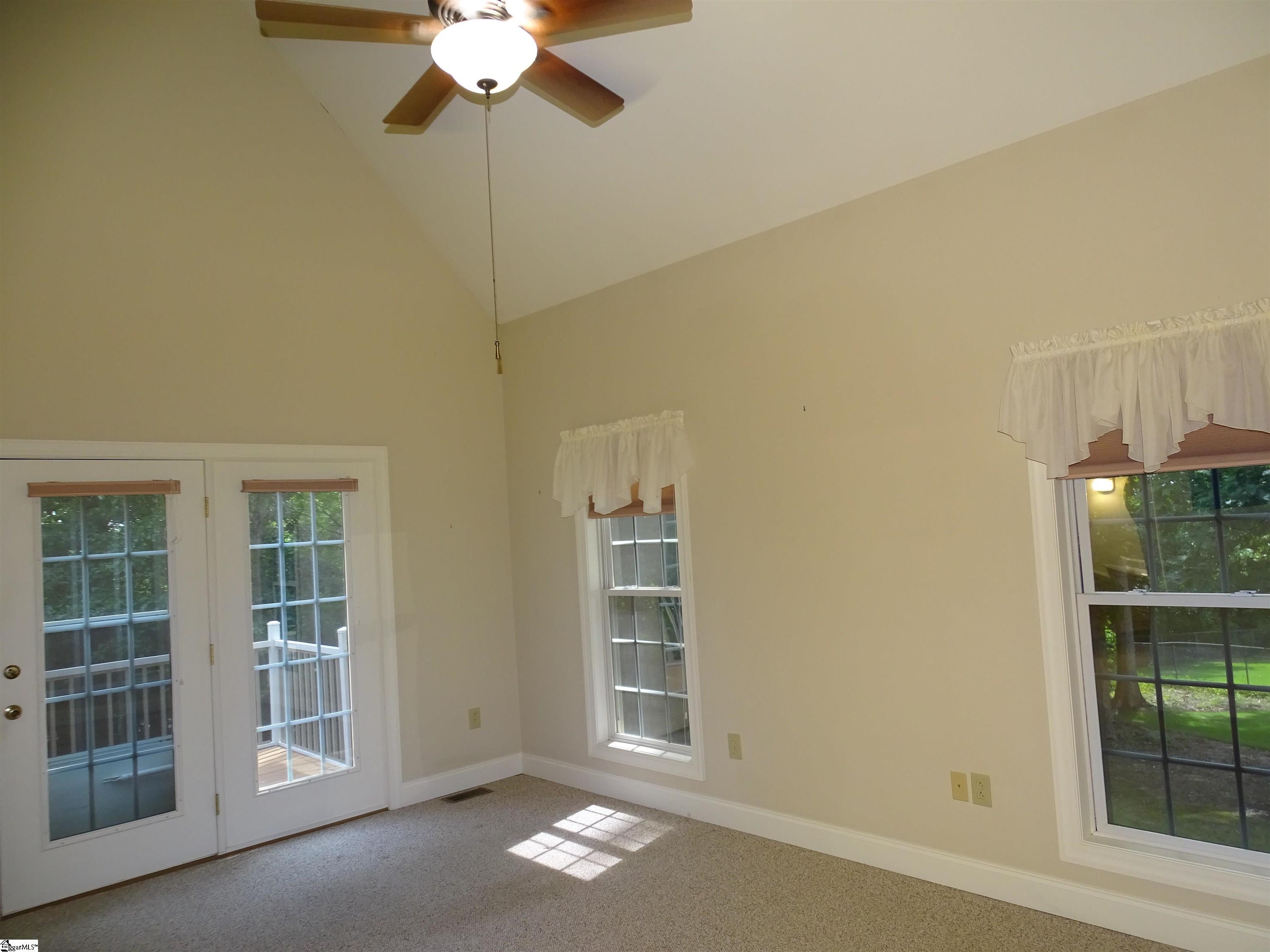 481 Bollweevil Way Wellford, SC 29385