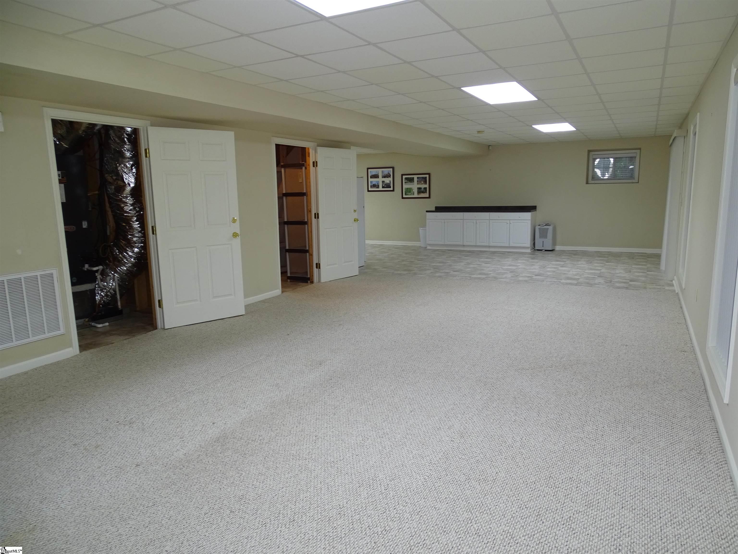 481 Bollweevil Way Wellford, SC 29385