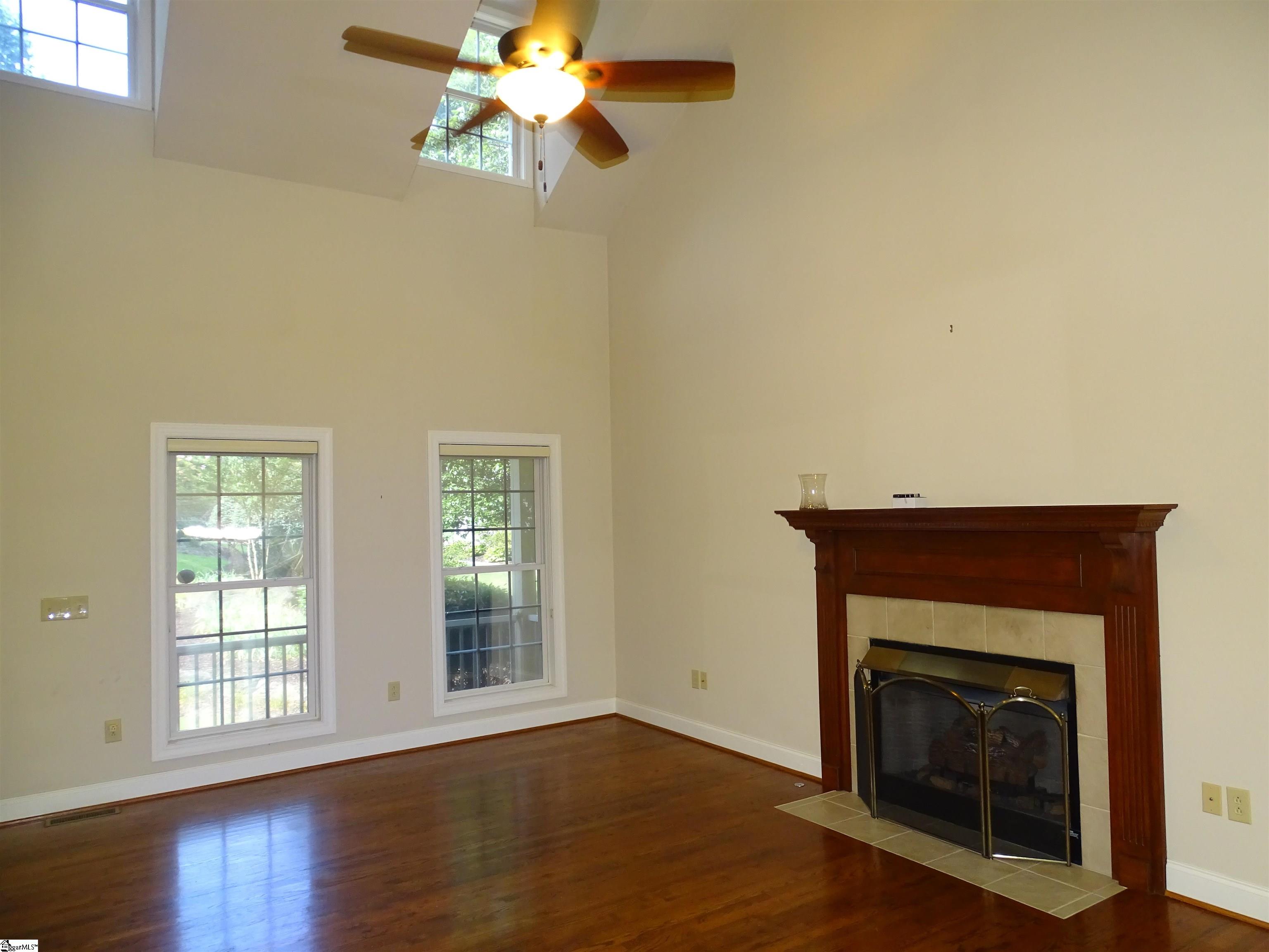 481 Bollweevil Way Wellford, SC 29385