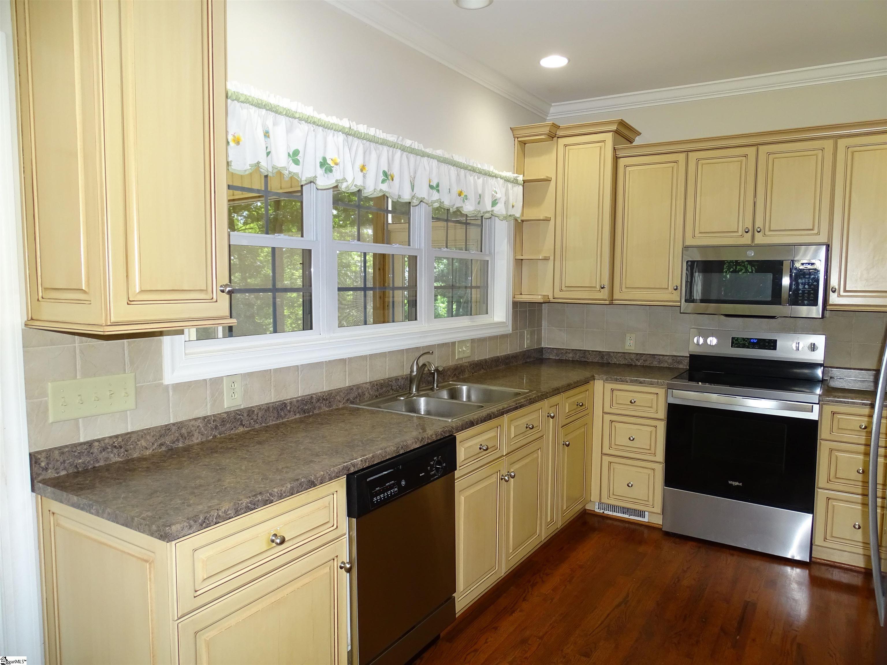 481 Bollweevil Way Wellford, SC 29385