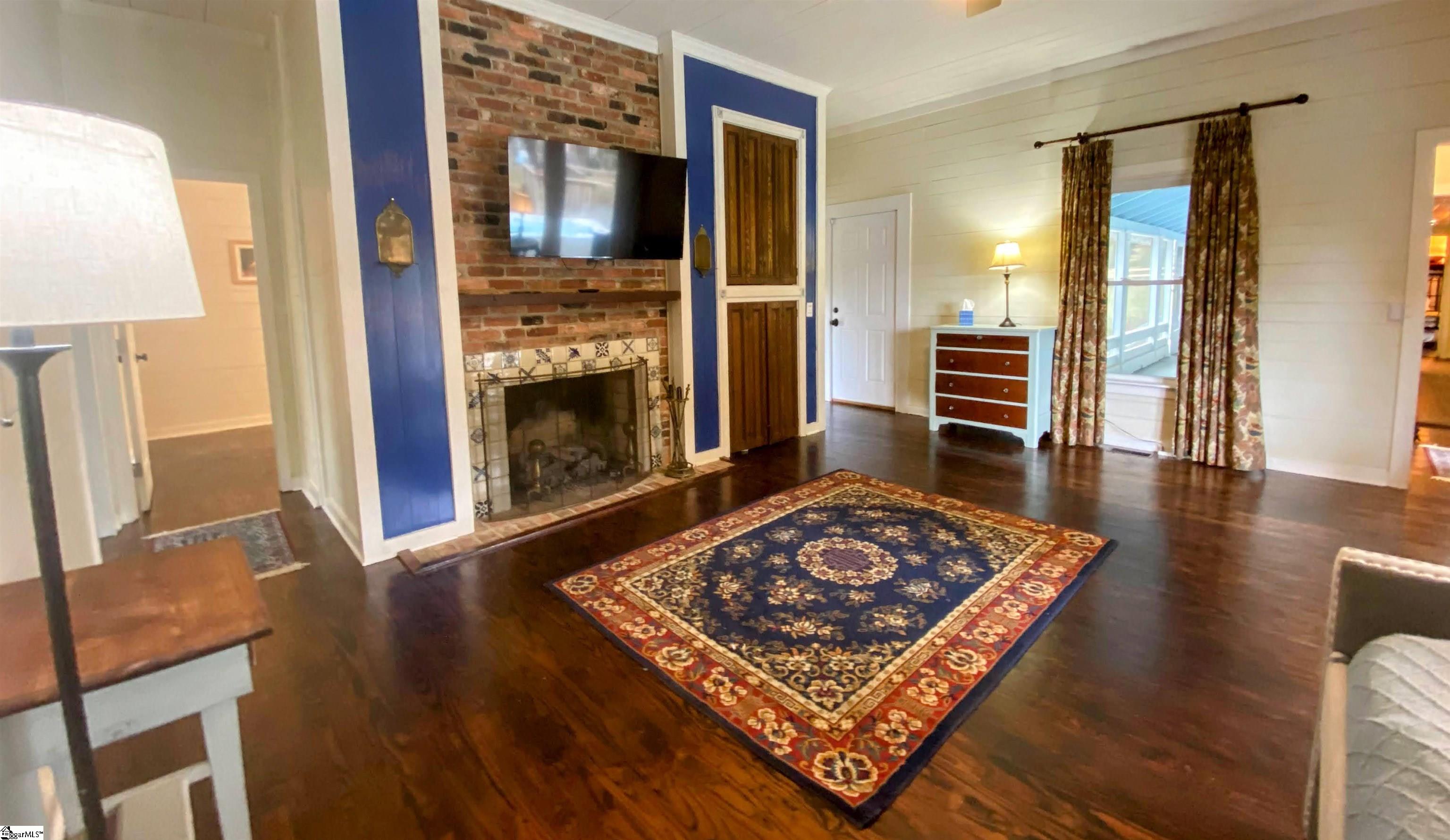 1124 Tugaloo Road Landrum, SC 29356