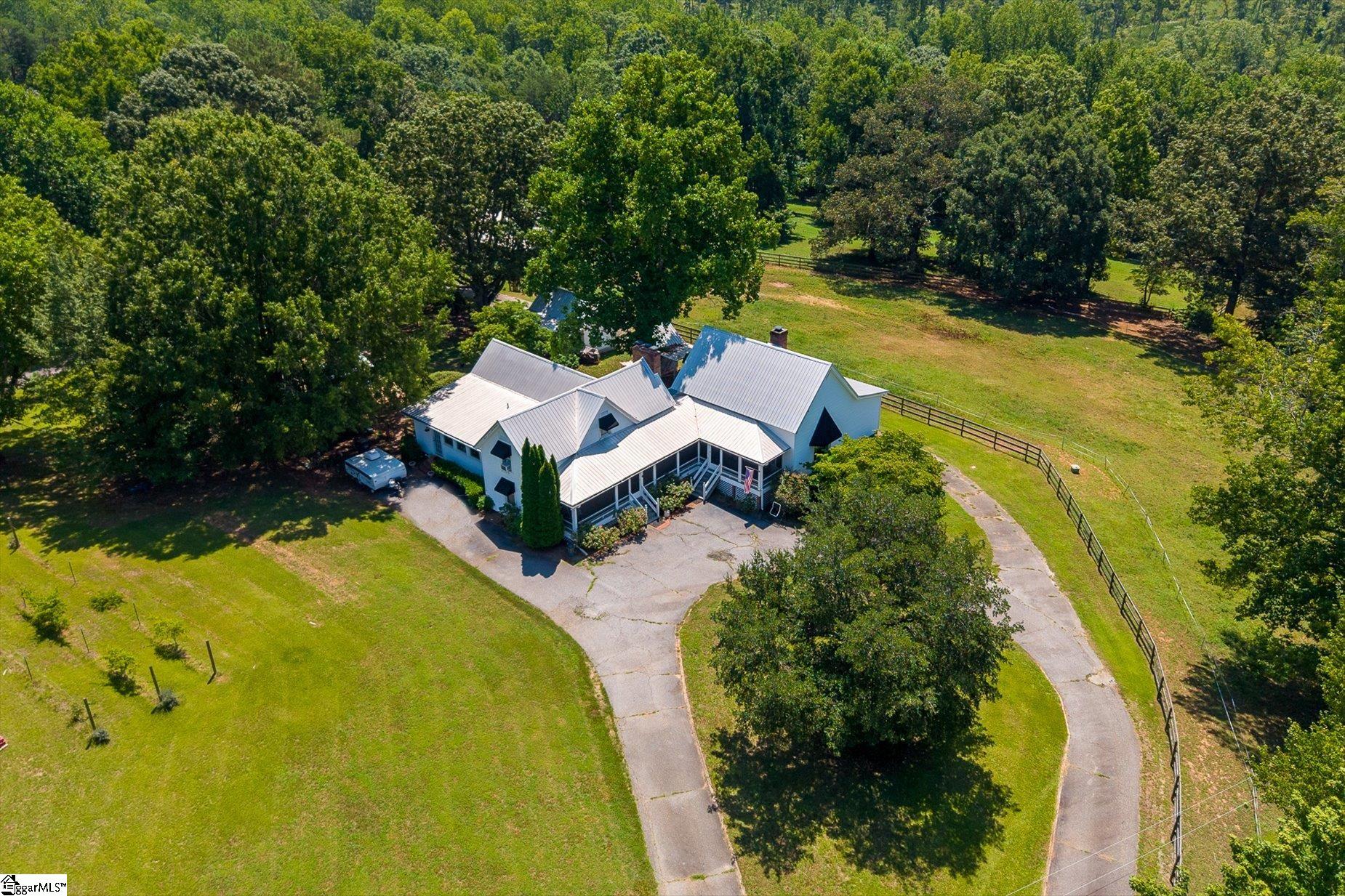 1124 Tugaloo Road Landrum, SC 29356