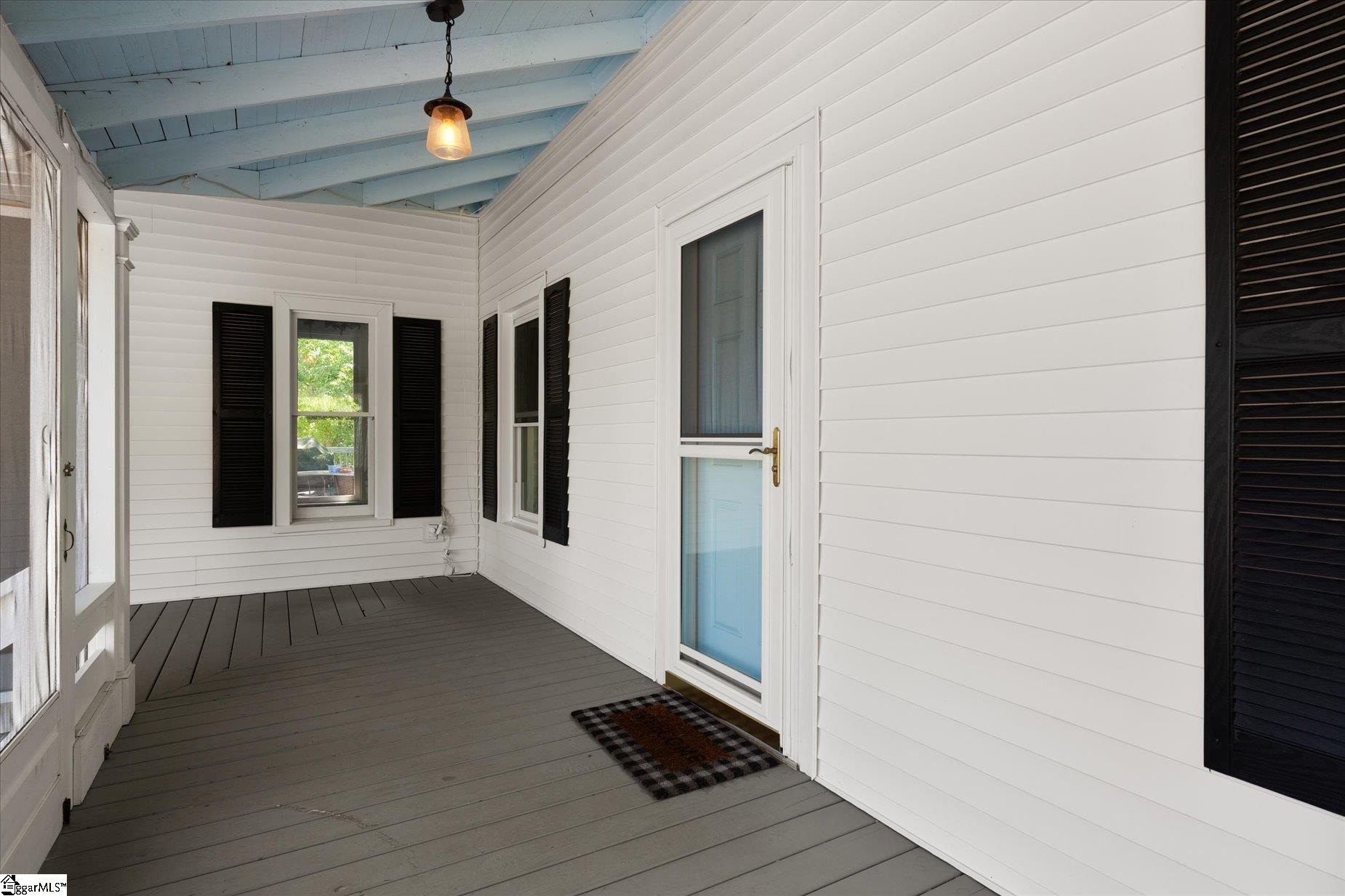 1124 Tugaloo Road Landrum, SC 29356