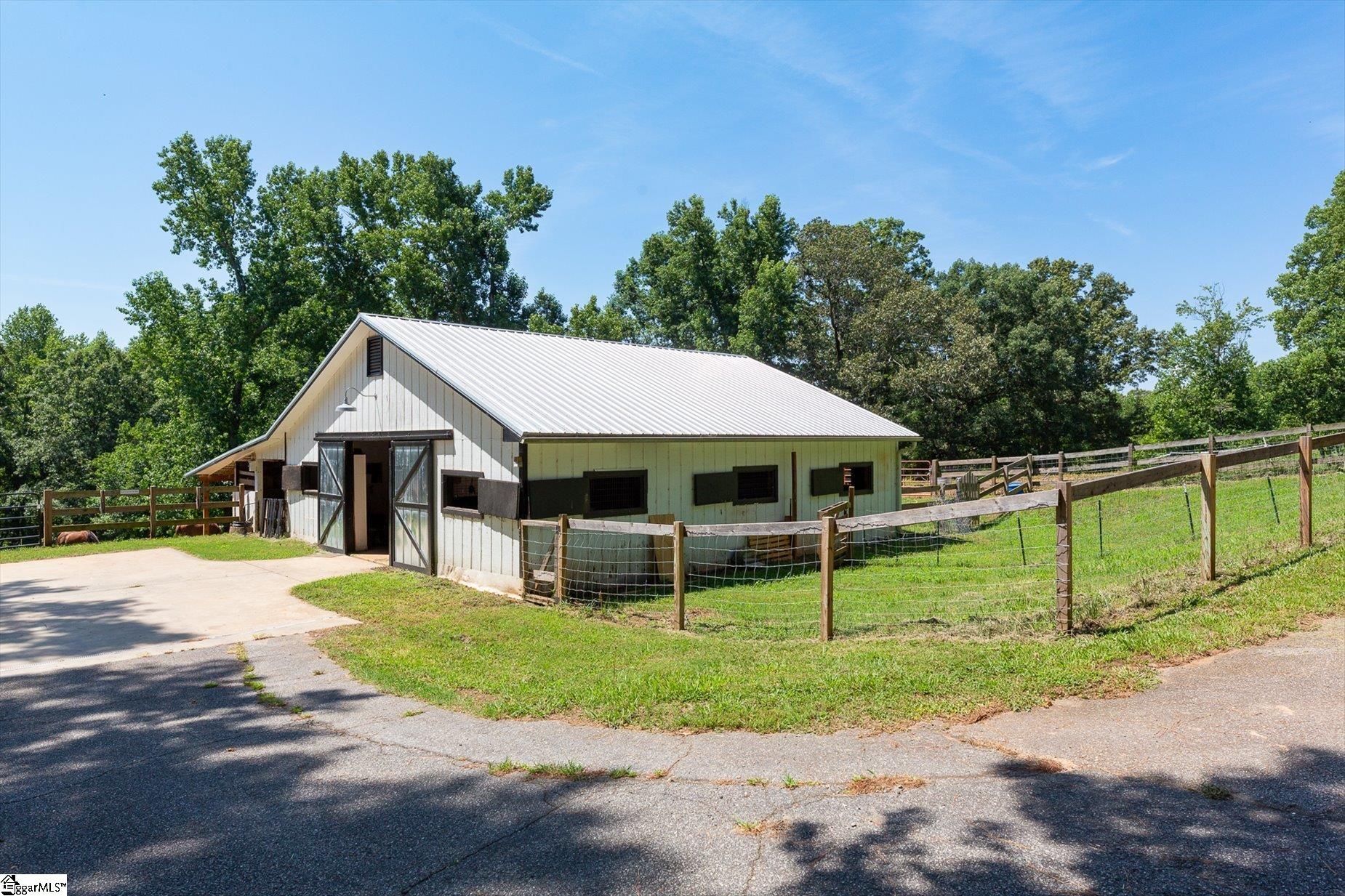 1124 Tugaloo Road Landrum, SC 29356