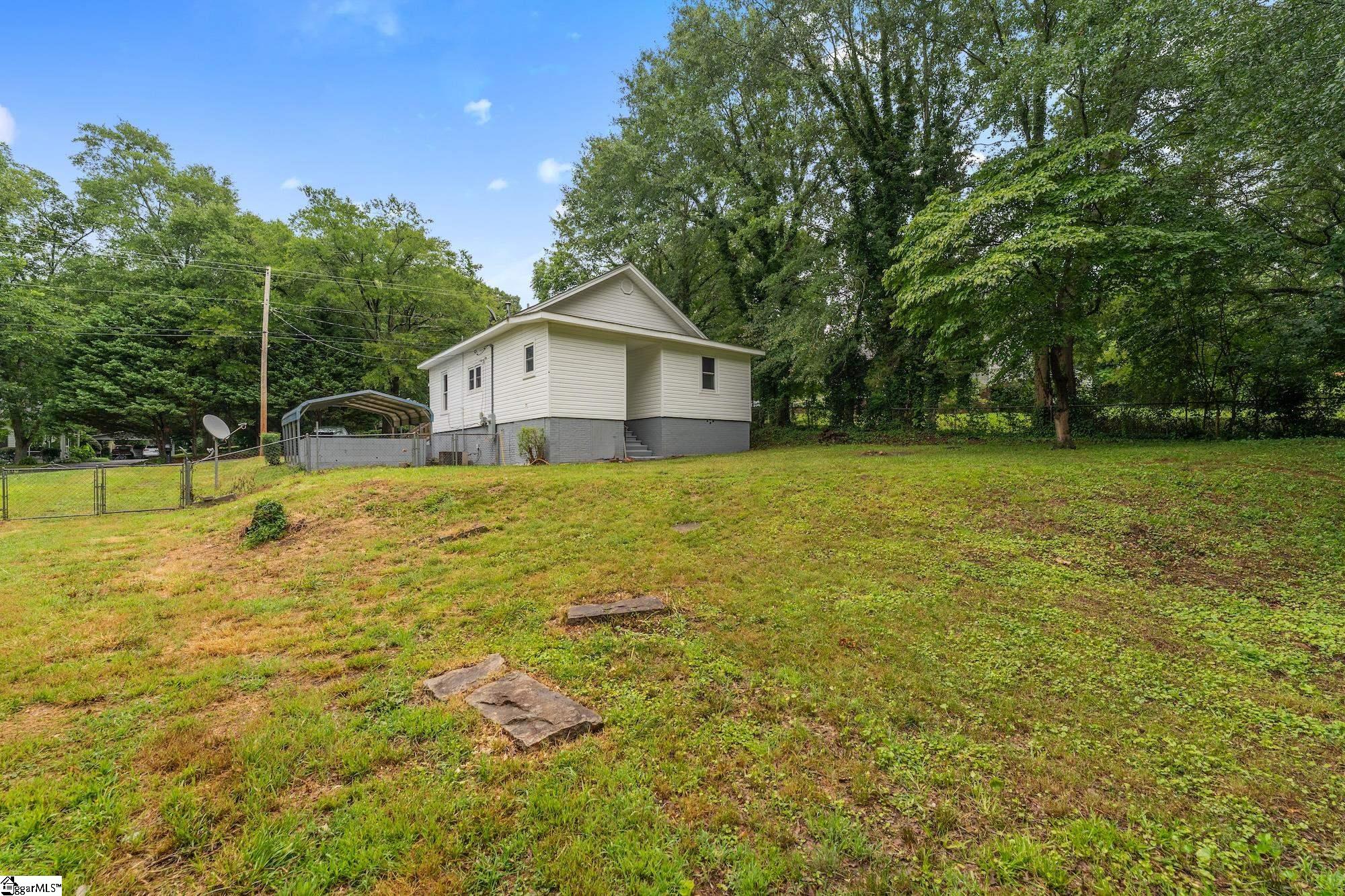 305 Glazner Street Easley, SC 29640