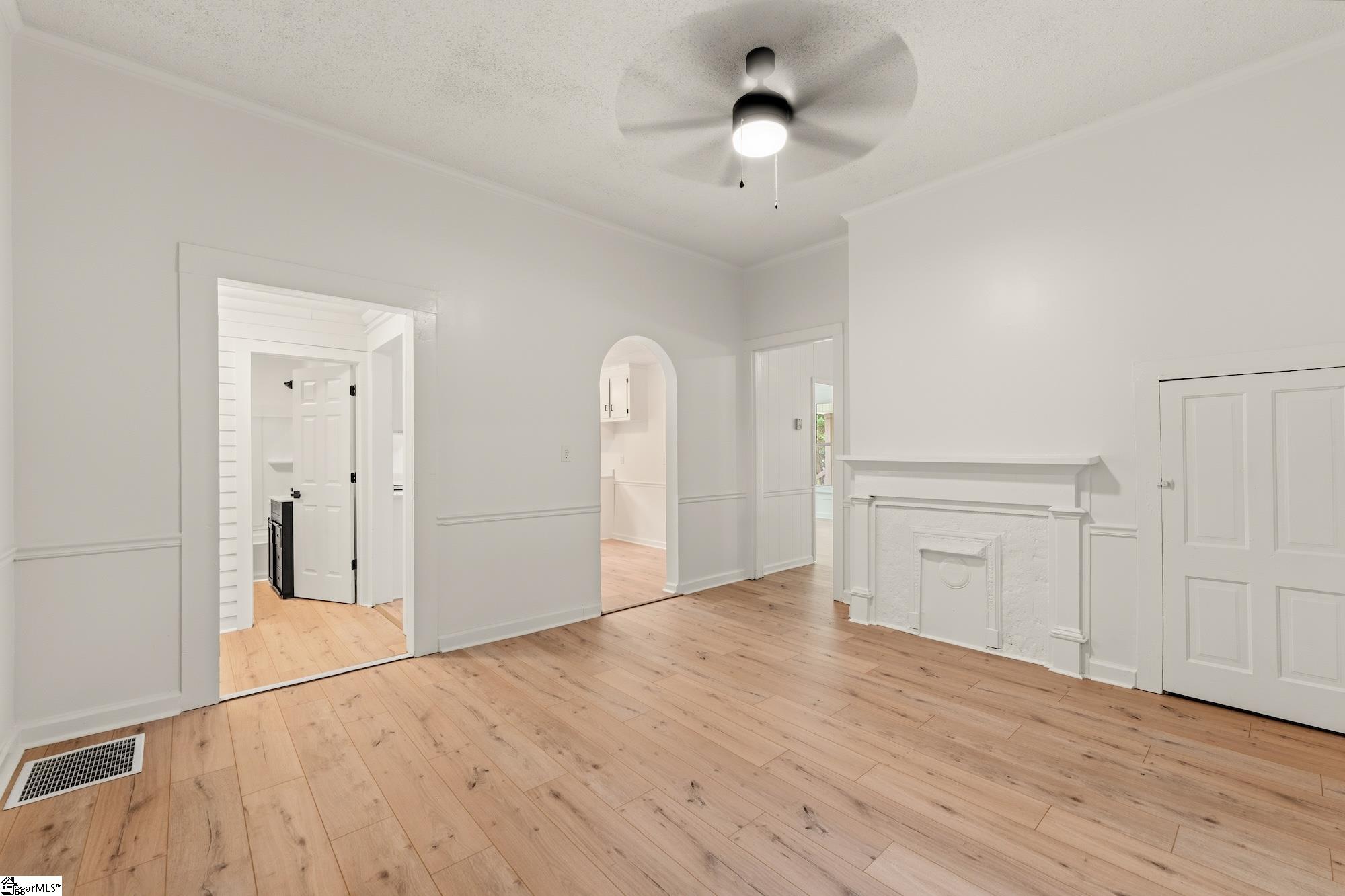 305 Glazner Street Easley, SC 29640