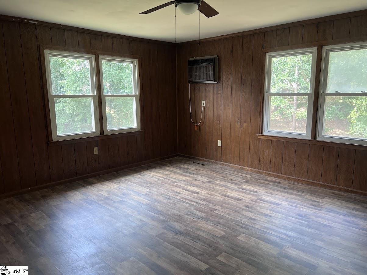 213 Hillcrest Circle Anderson, SC 29624