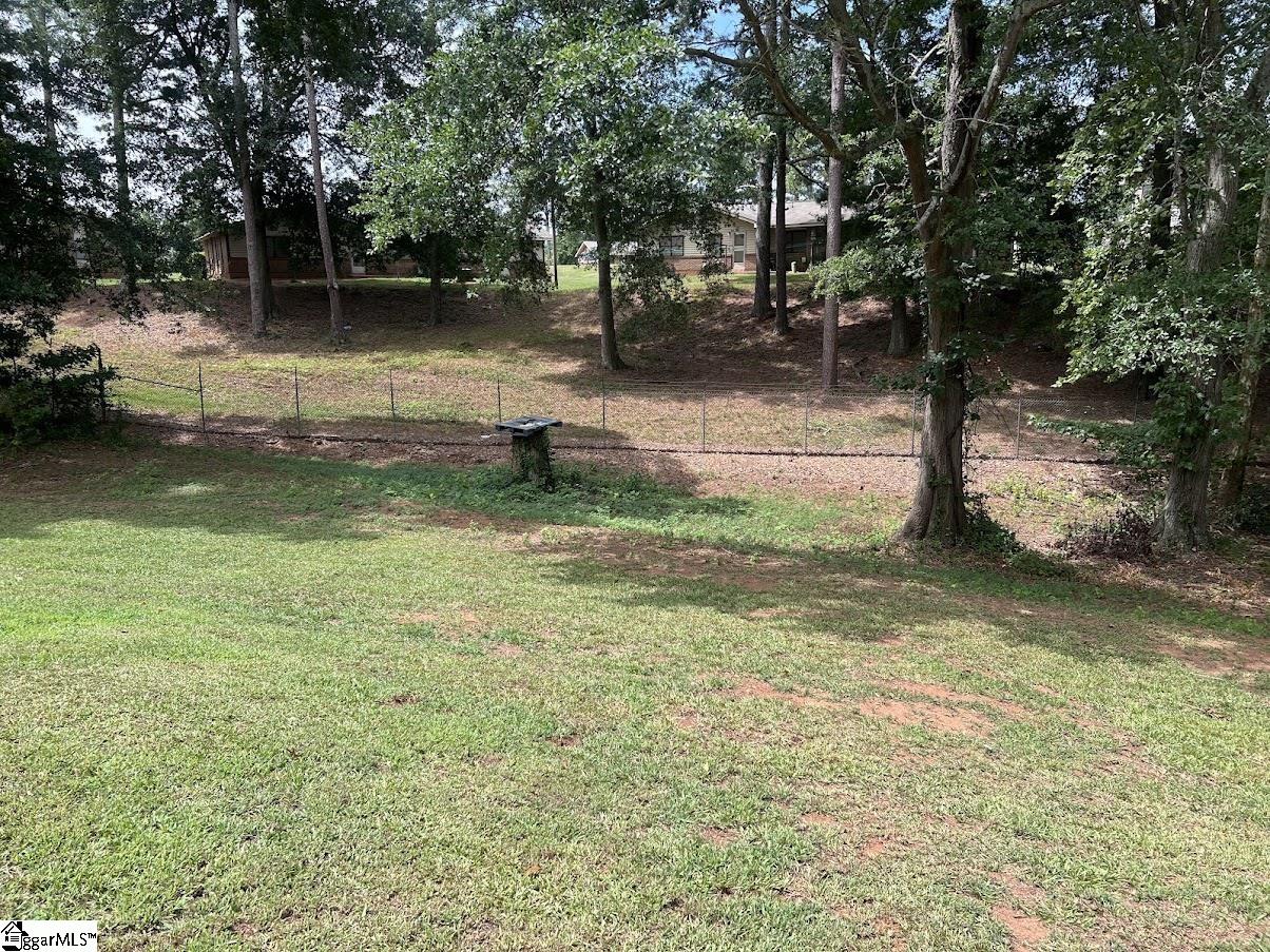 213 Hillcrest Circle Anderson, SC 29624